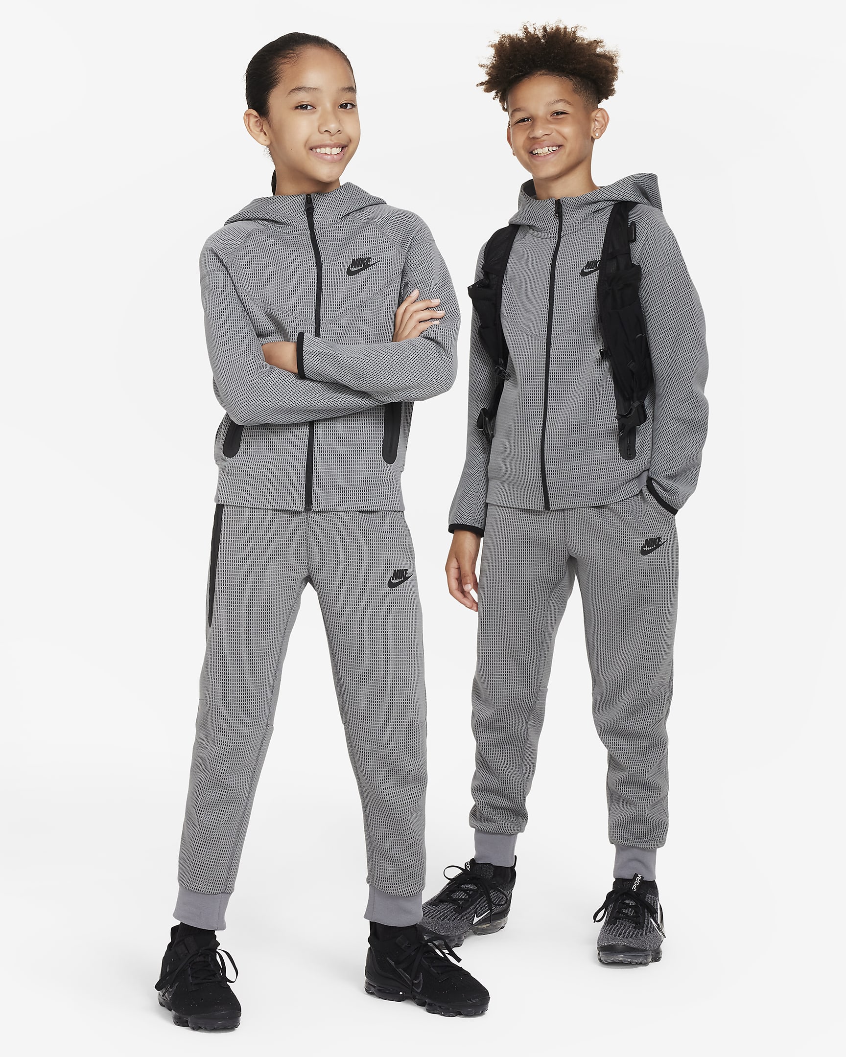 Nike Sportswear Tech Fleece Older Kids' (Boys') Winterized Trousers ...