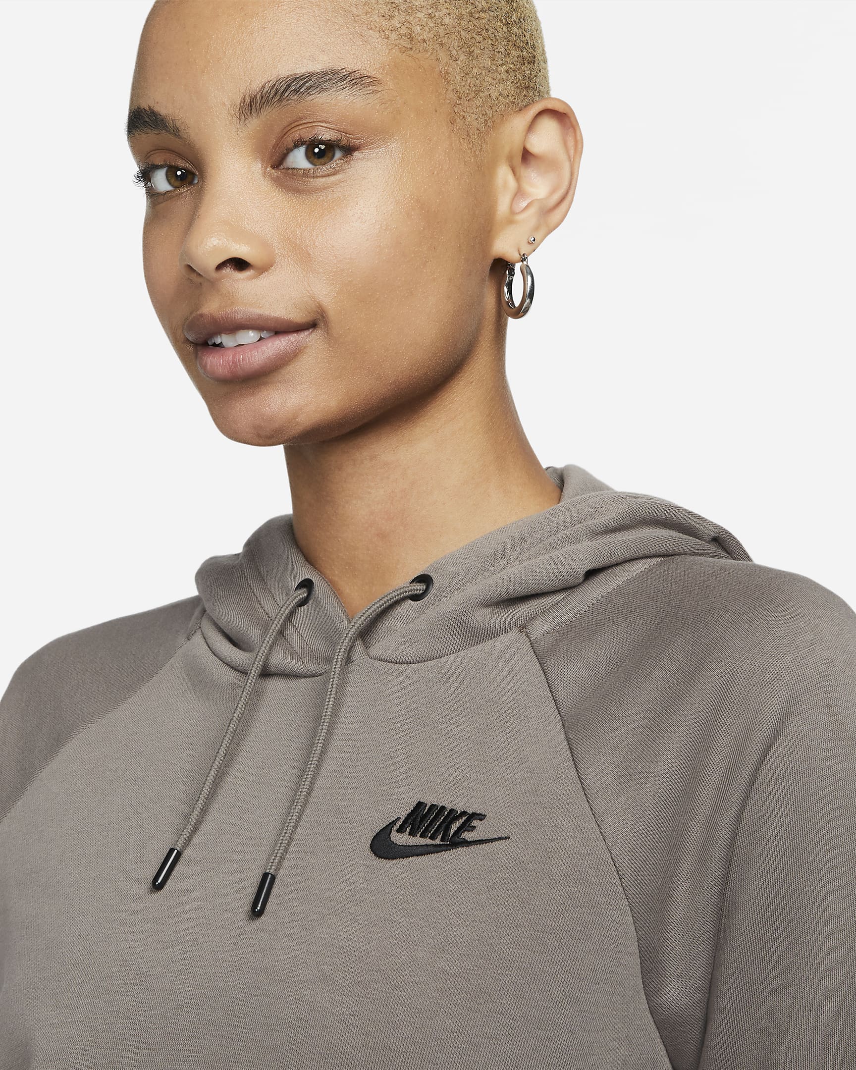 nike sportswear essential women's fleece pullover hoodie