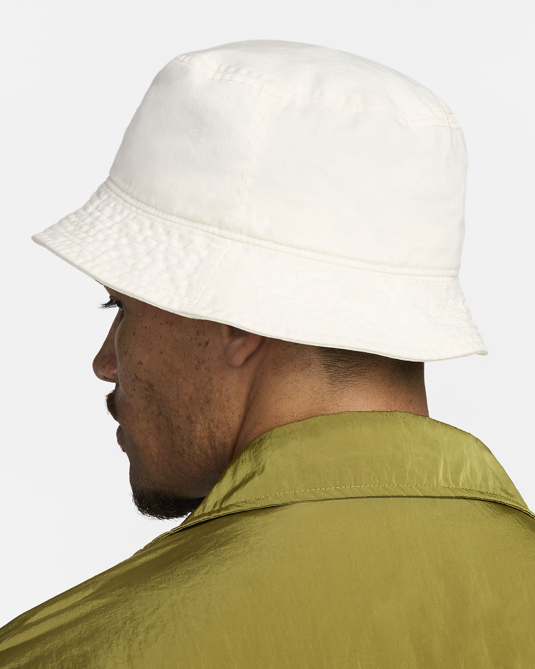 Nike Apex Futura Bucket Hat im Washed-Look - Sail/Schwarz