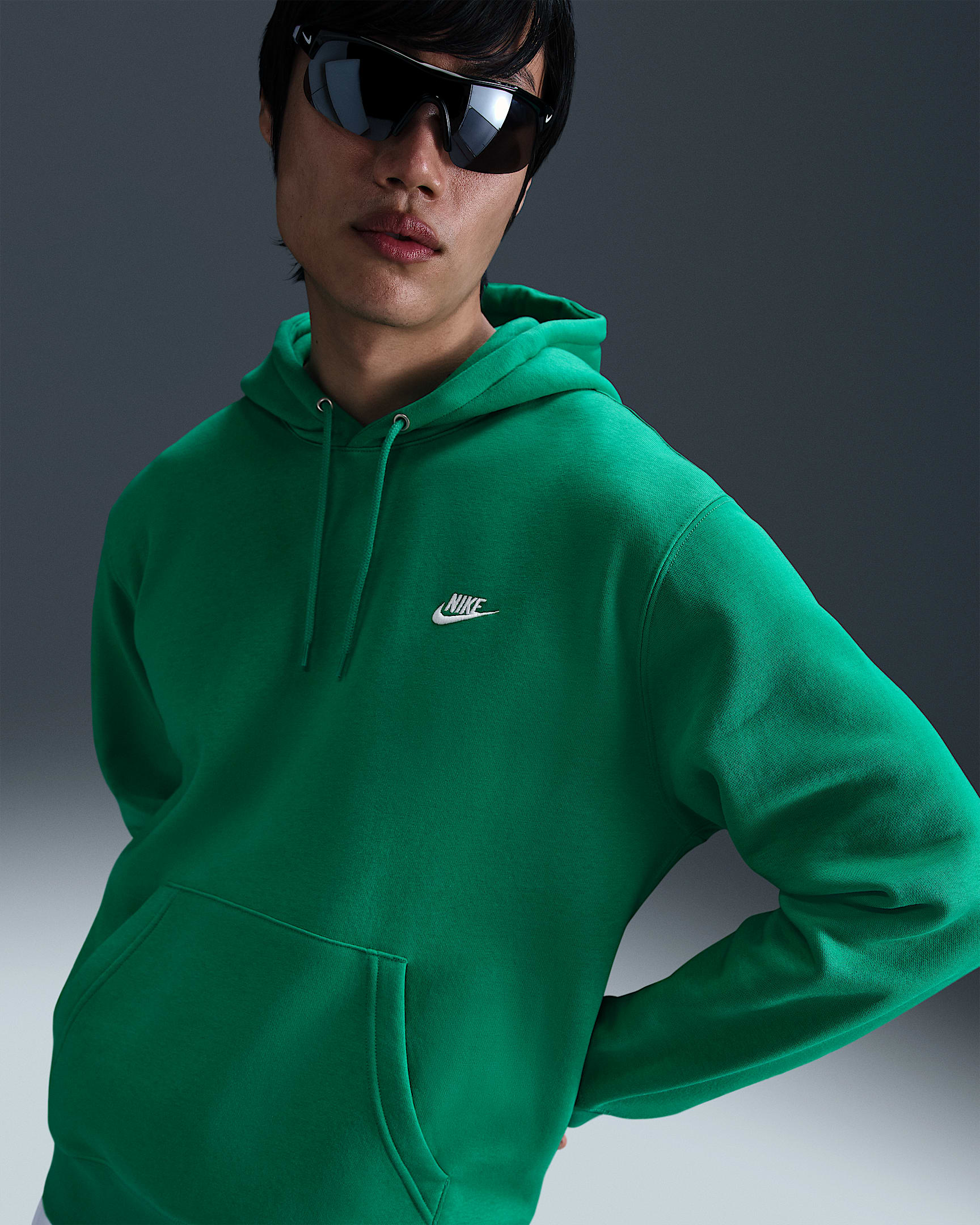 Nike Club Men's Pullover Fleece Hoodie - Stadium Green/Stadium Green/White