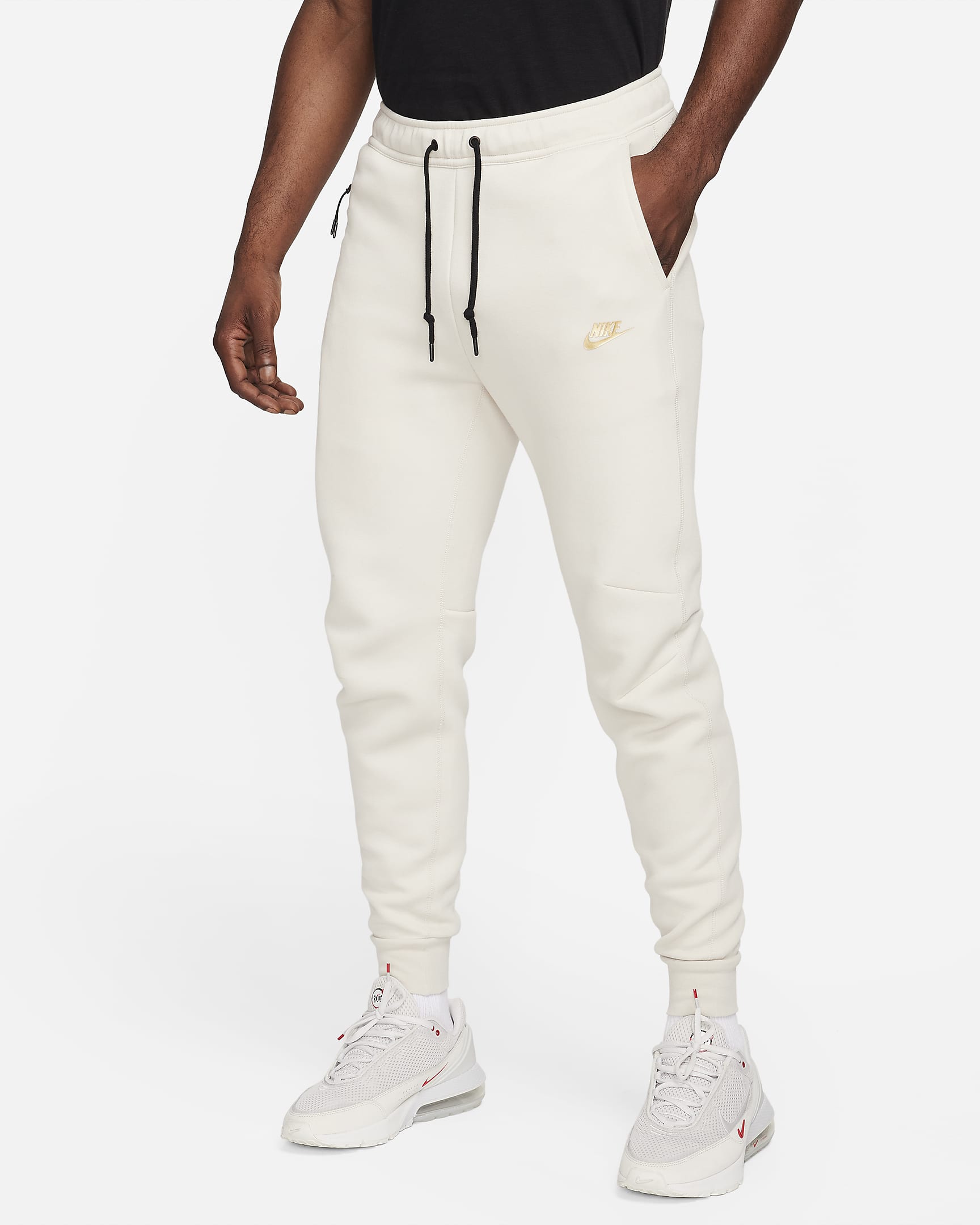 Joggingbyxor Nike Sportswear Tech Fleece för män - Light Orewood Brown/Metallic Gold