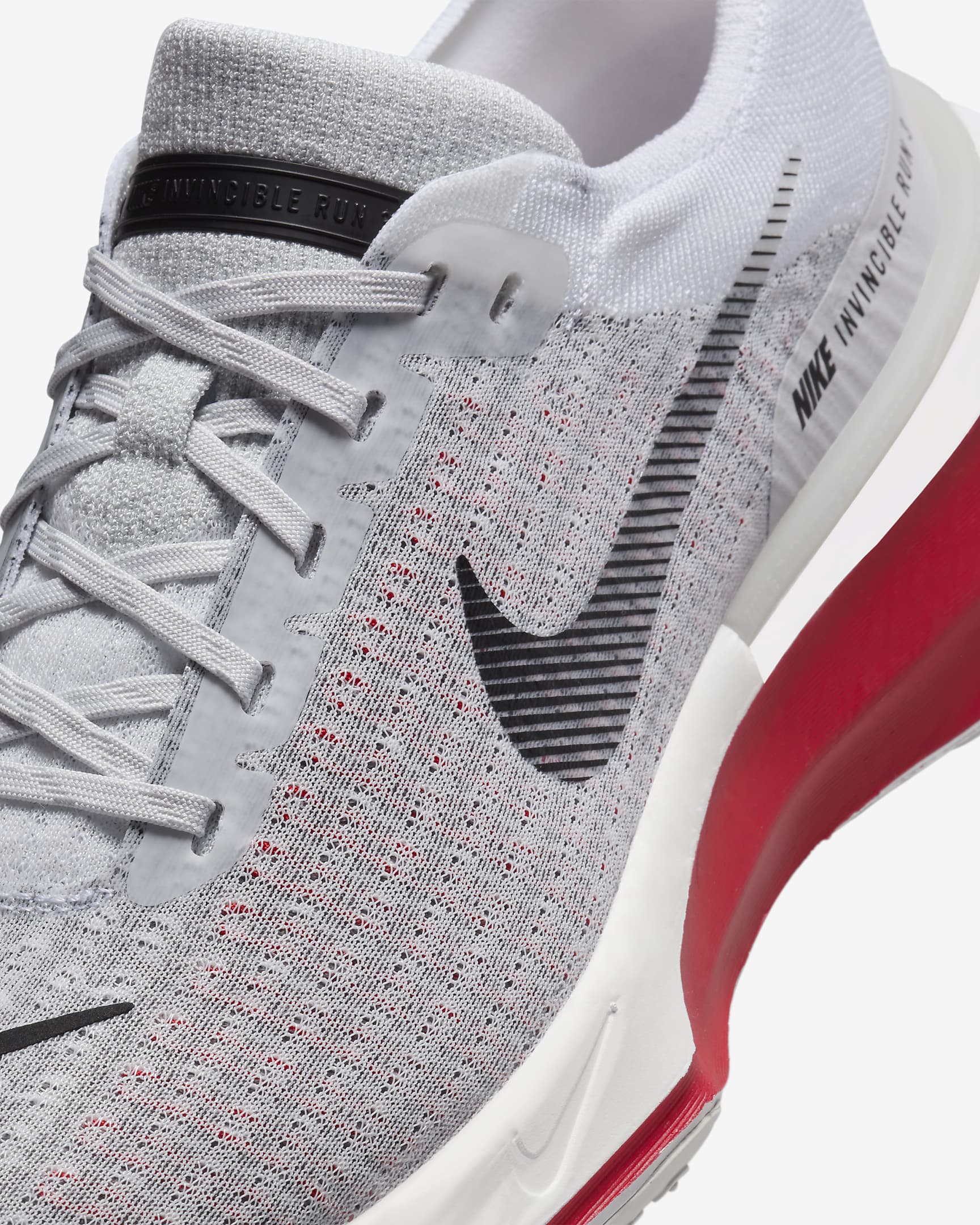 Tenis de correr en pavimento para hombre Nike Invincible 3 - Blanco/Rojo pasión/Gris cemento/Negro