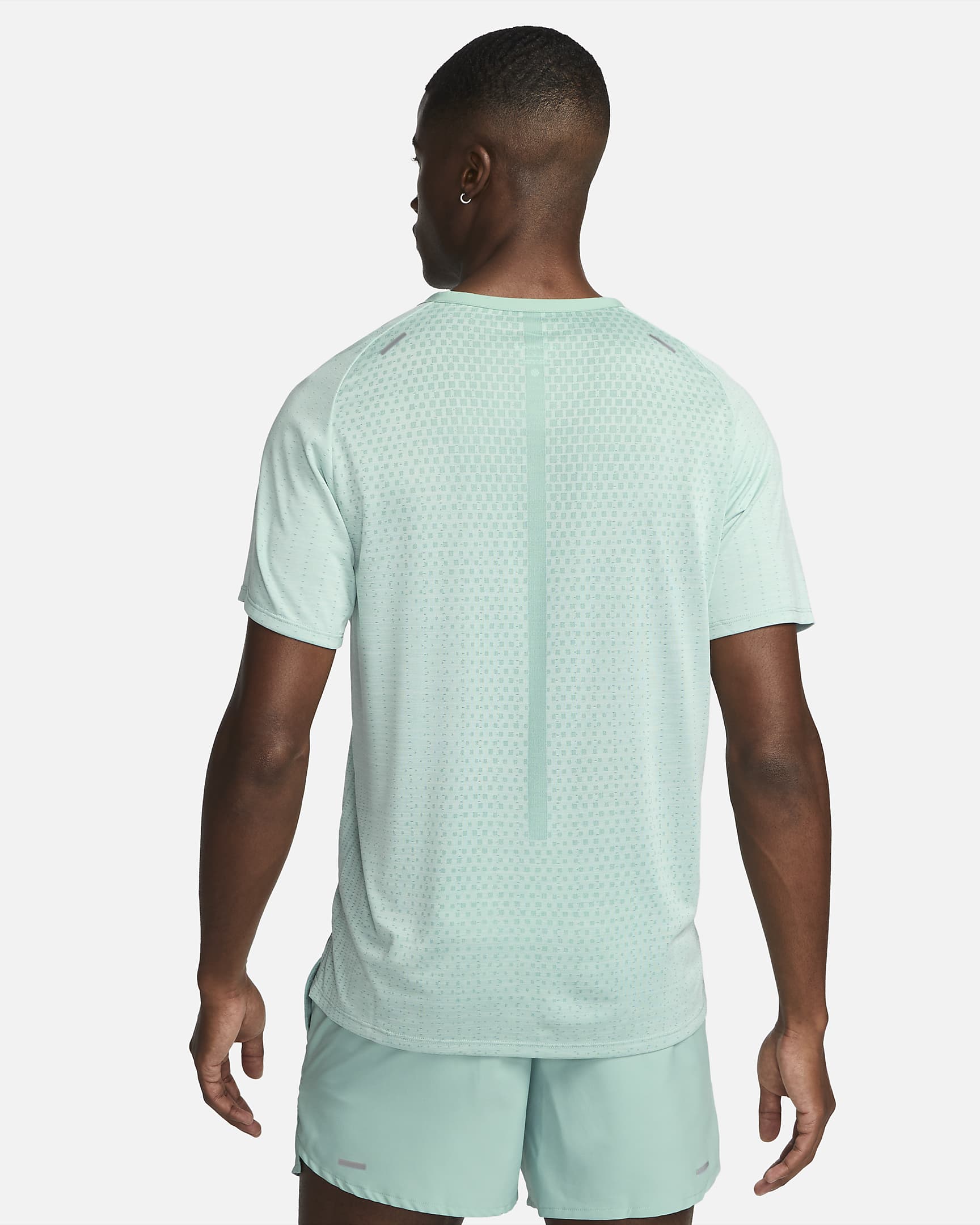 nike sacai pleated shorts