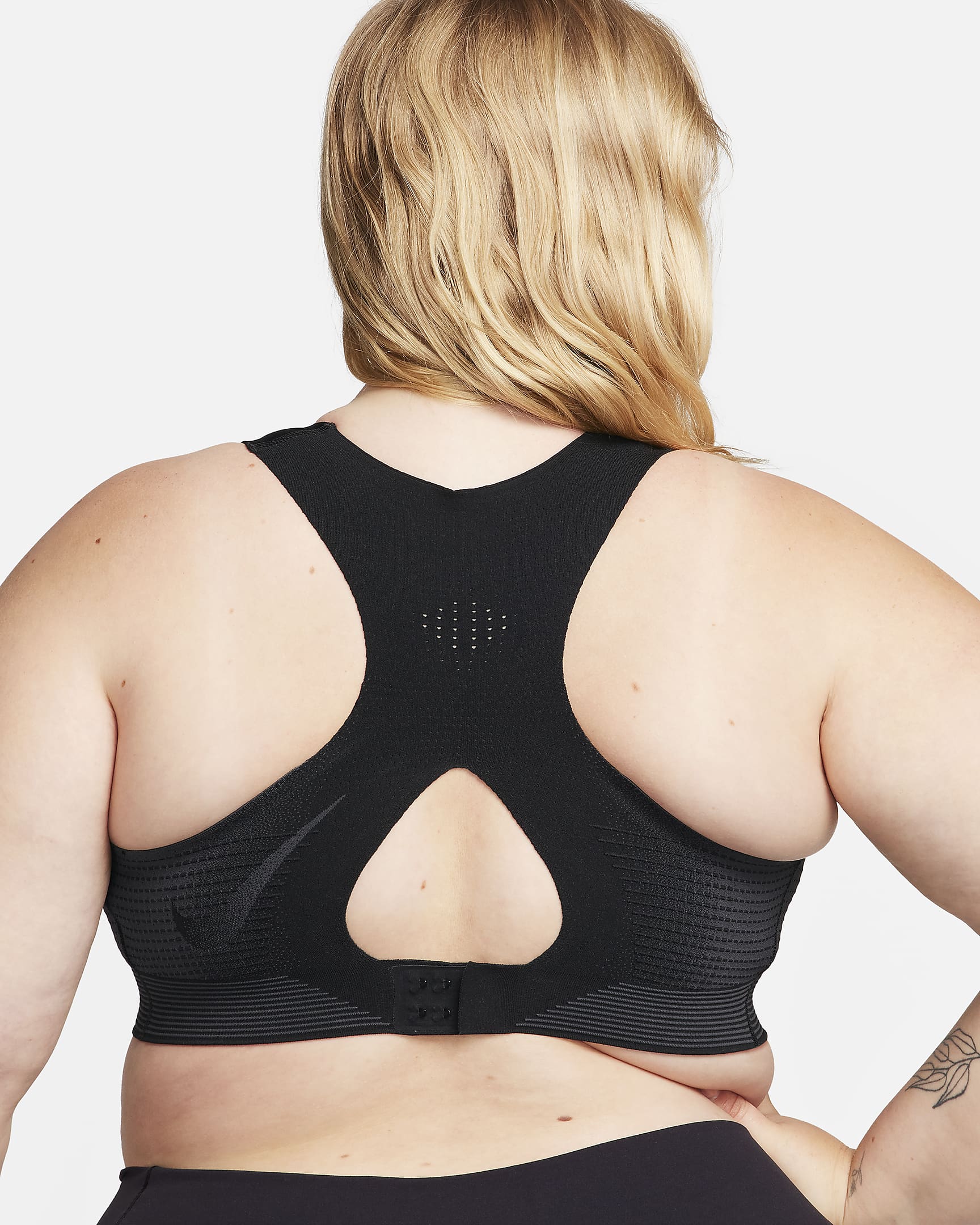 Brassière de sport non rembourrée à maintien supérieur Nike Swoosh Flyknit pour femme - Noir/Dark Smoke Grey/Photon Dust