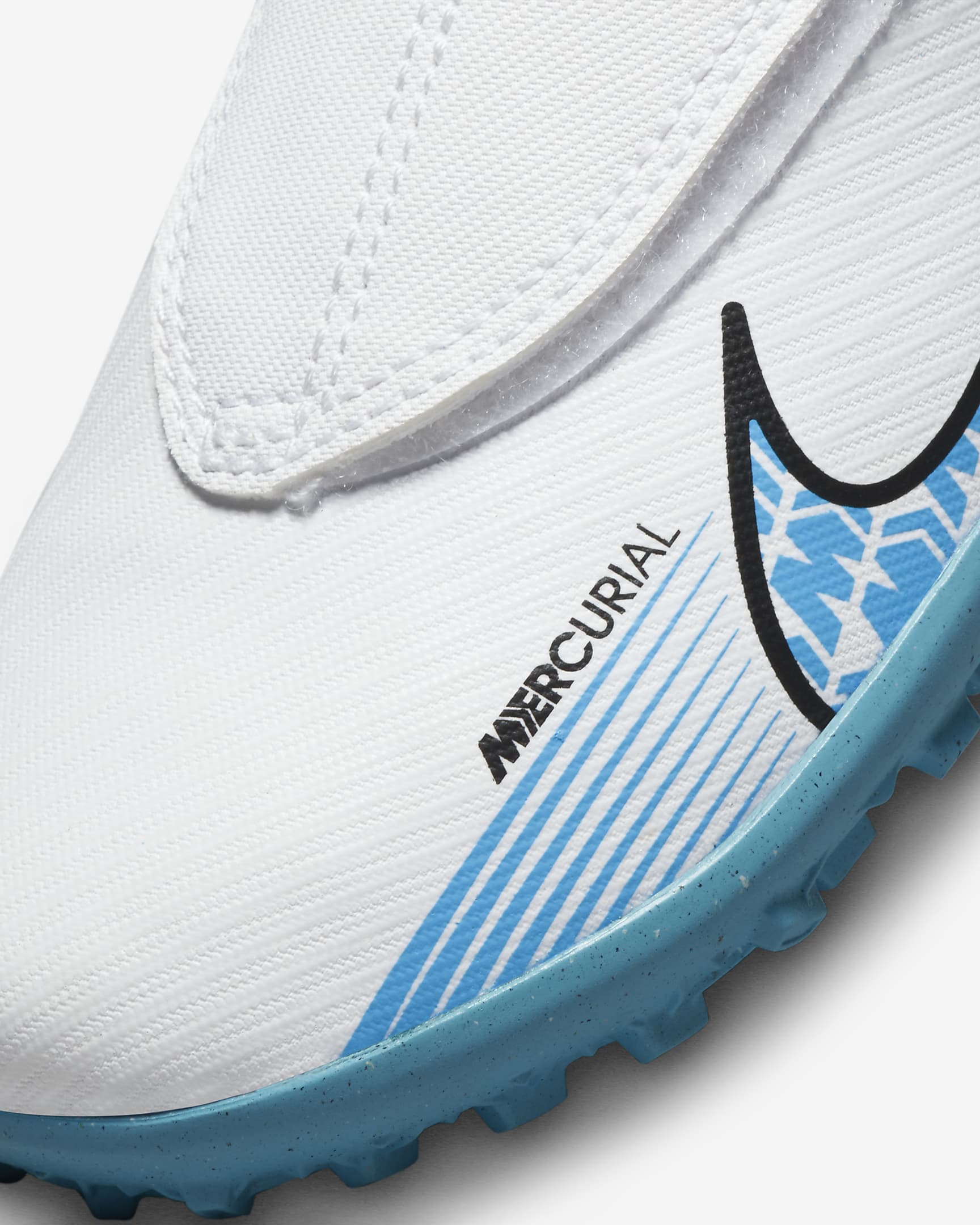 nike youth turf soccer shoes