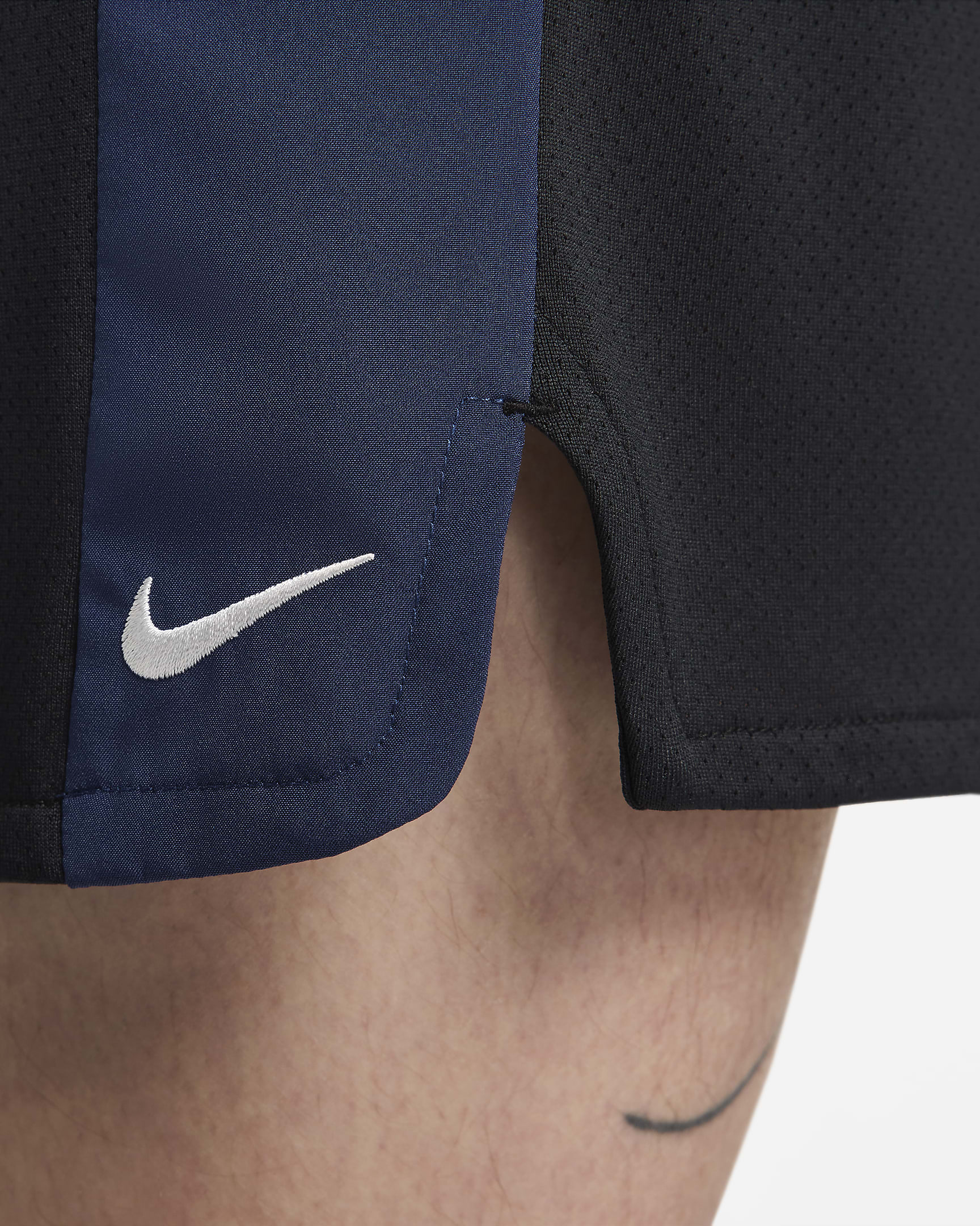 Nike Track Club 男款 Dri-FIT 5" 隱藏式內裡跑步短褲 - 黑色/Midnight Navy/Summit White