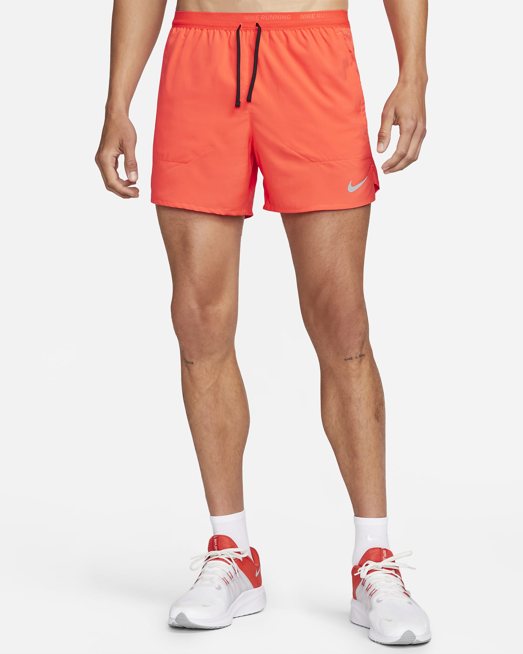 Short de running avec sous-short intégré Dri-FIT Nike Stride 13 cm pour homme - Bright Crimson/Noir