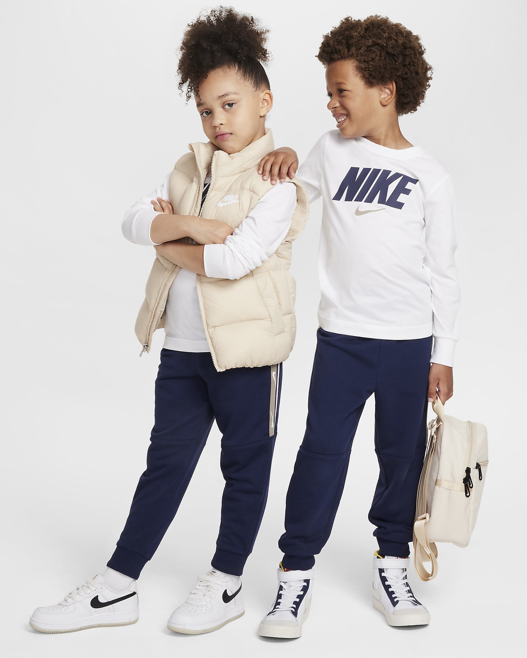 Conjunto de pants de 2 piezas para preescolar Nike Sportswear Club - Azul marino medianoche