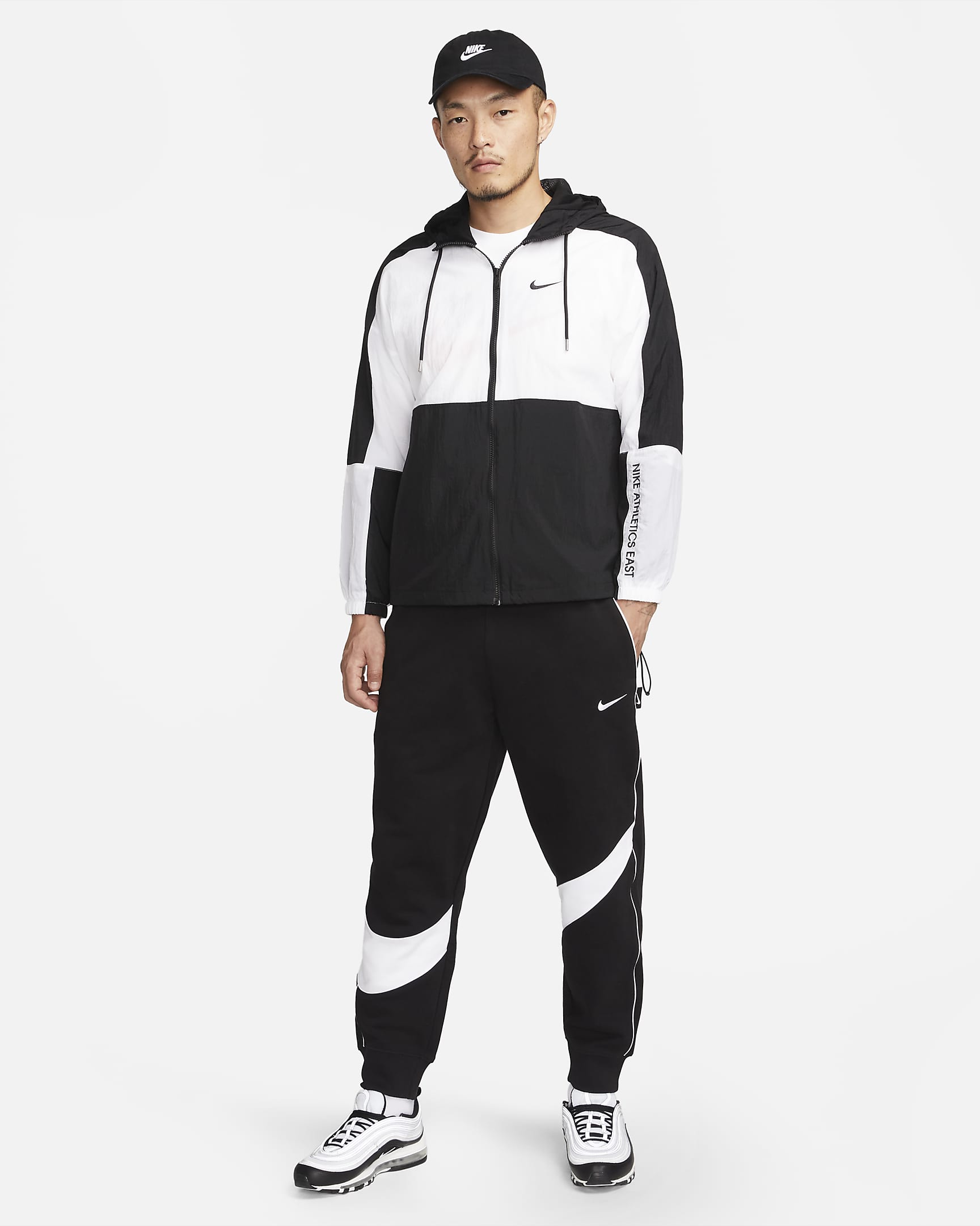 Nike Sportswear Men's Hooded Woven Jacket. Nike VN