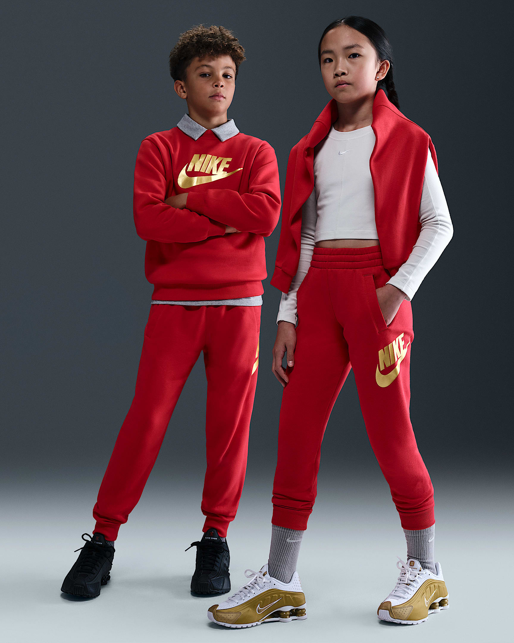 Nike Sportswear Club Fleece Big Kids' Joggers - University Red/Metallic Gold