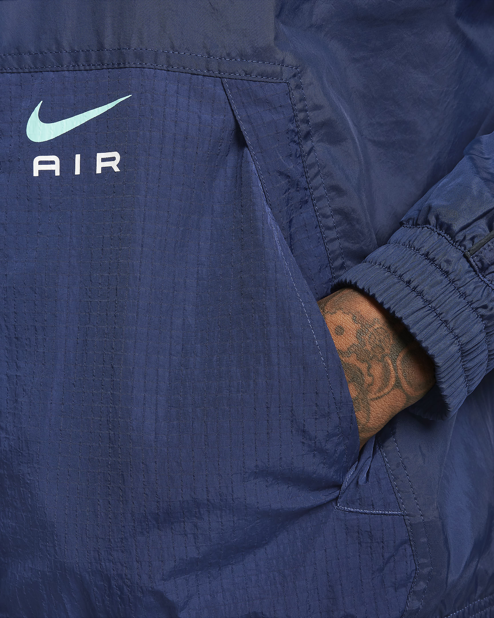 Nike Air Men's Woven Tracksuit Jacket. Nike HU
