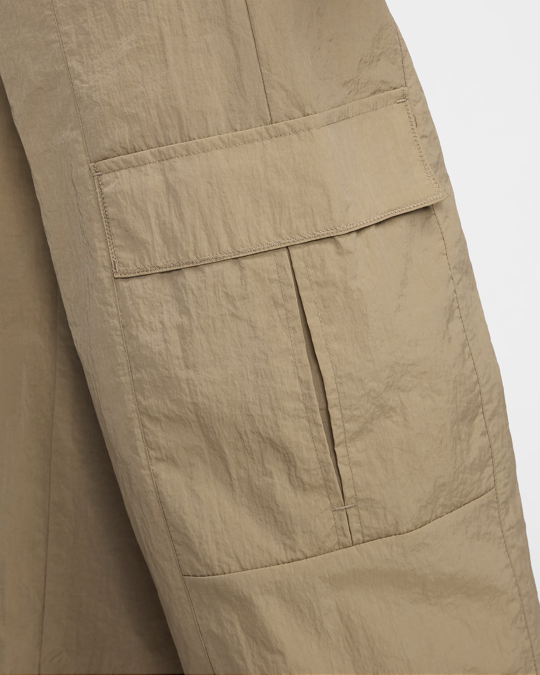 Nike Sportswear Women's High-Waisted Woven Cargo Trousers - Khaki/Black