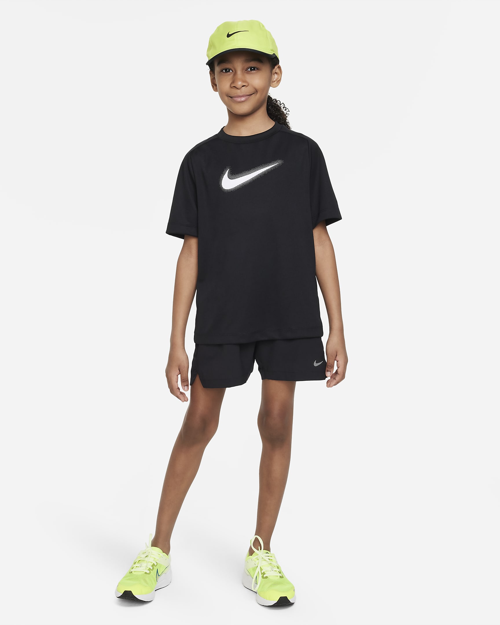 Nike Multi Tech EasyOn Older Kids' (Boys') Dri-FIT Training Shorts. Nike UK