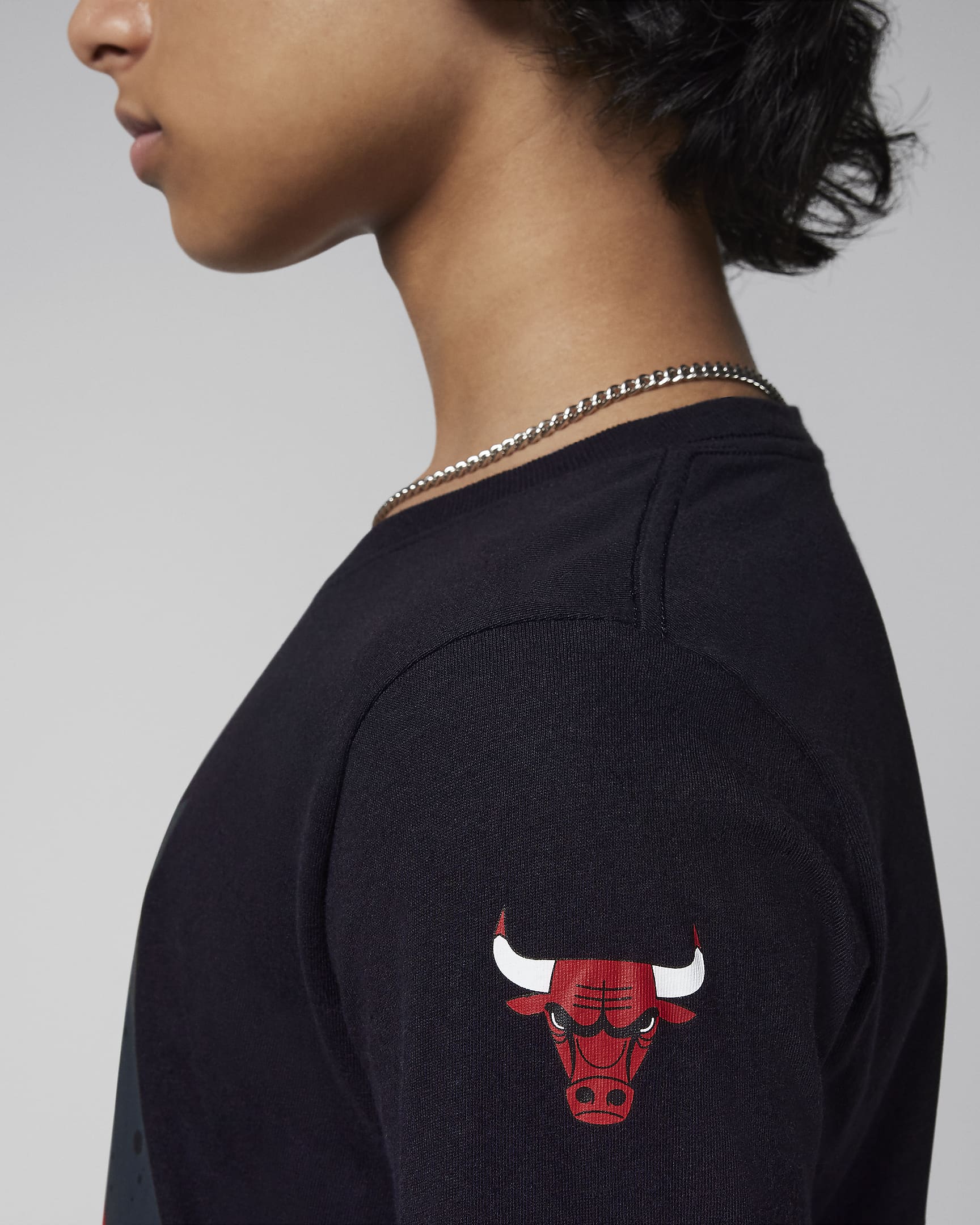 Langærmet Chicago Bulls Courtside Statement Edition Jordan Max90 NBA-T-shirt til større børn (drenge) - sort