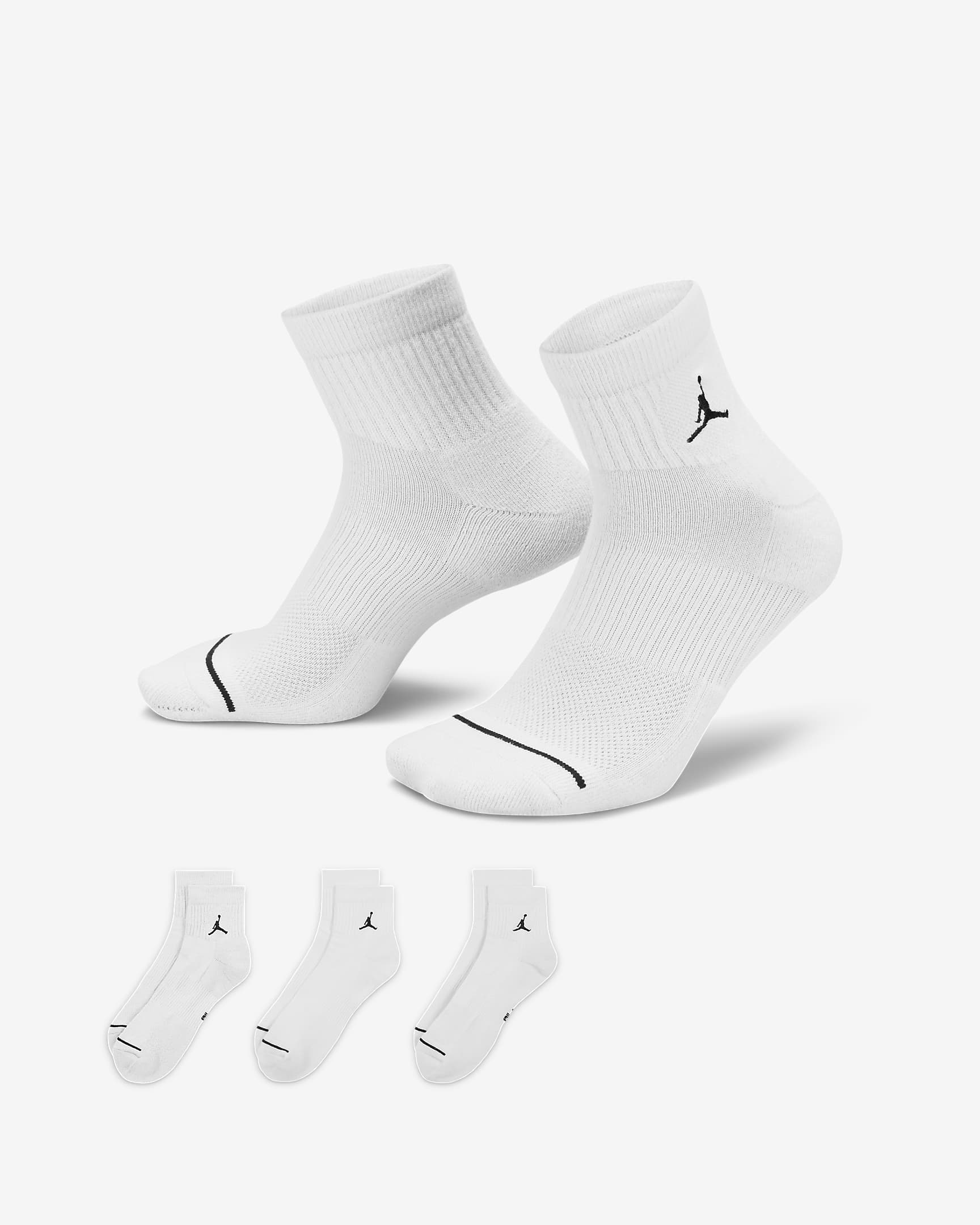 Jordan Everyday Ankle Socks (3 Pairs). Nike CH