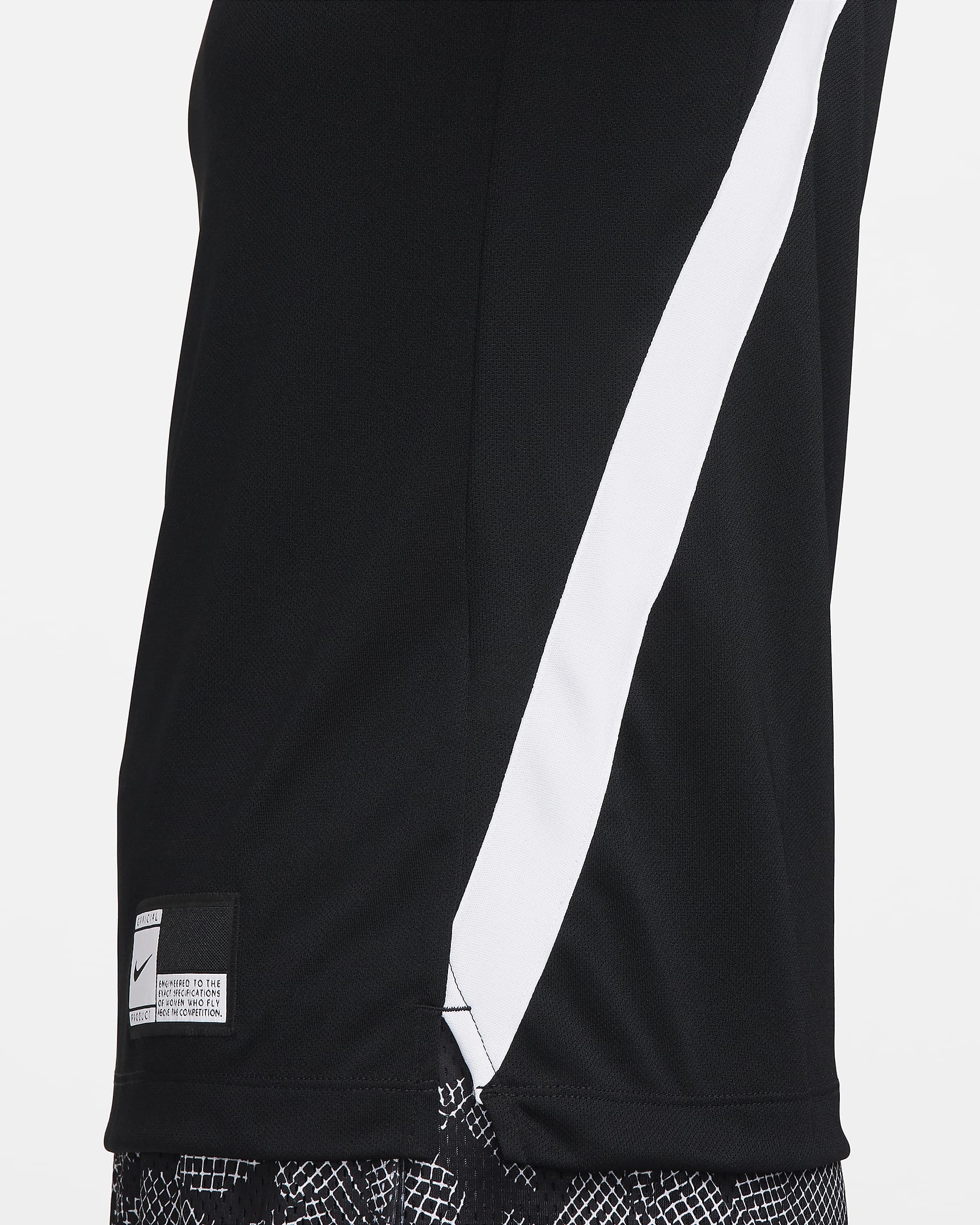Nike Women's DriFIT LongSleeve WarmUp Basketball Top. Nike SK