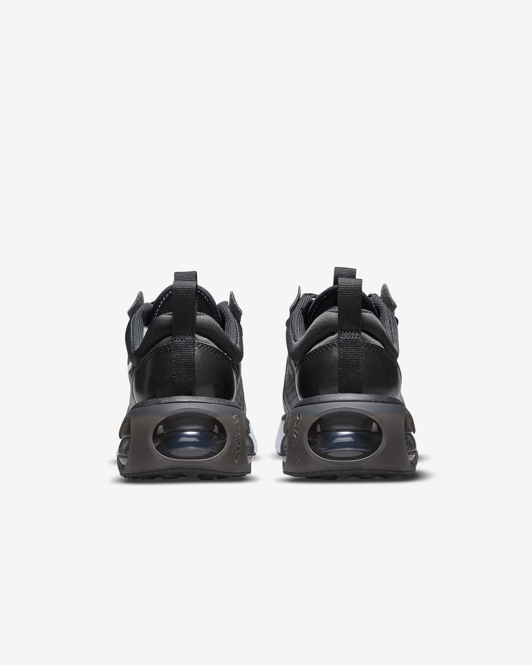 foot sneakers toes
