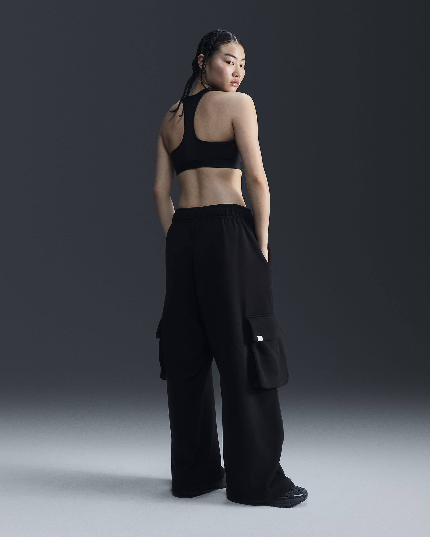 Pants de French Terry de tiro bajo oversized con dobladillo abierto para mujer Nike Sportswear - Negro/Vela