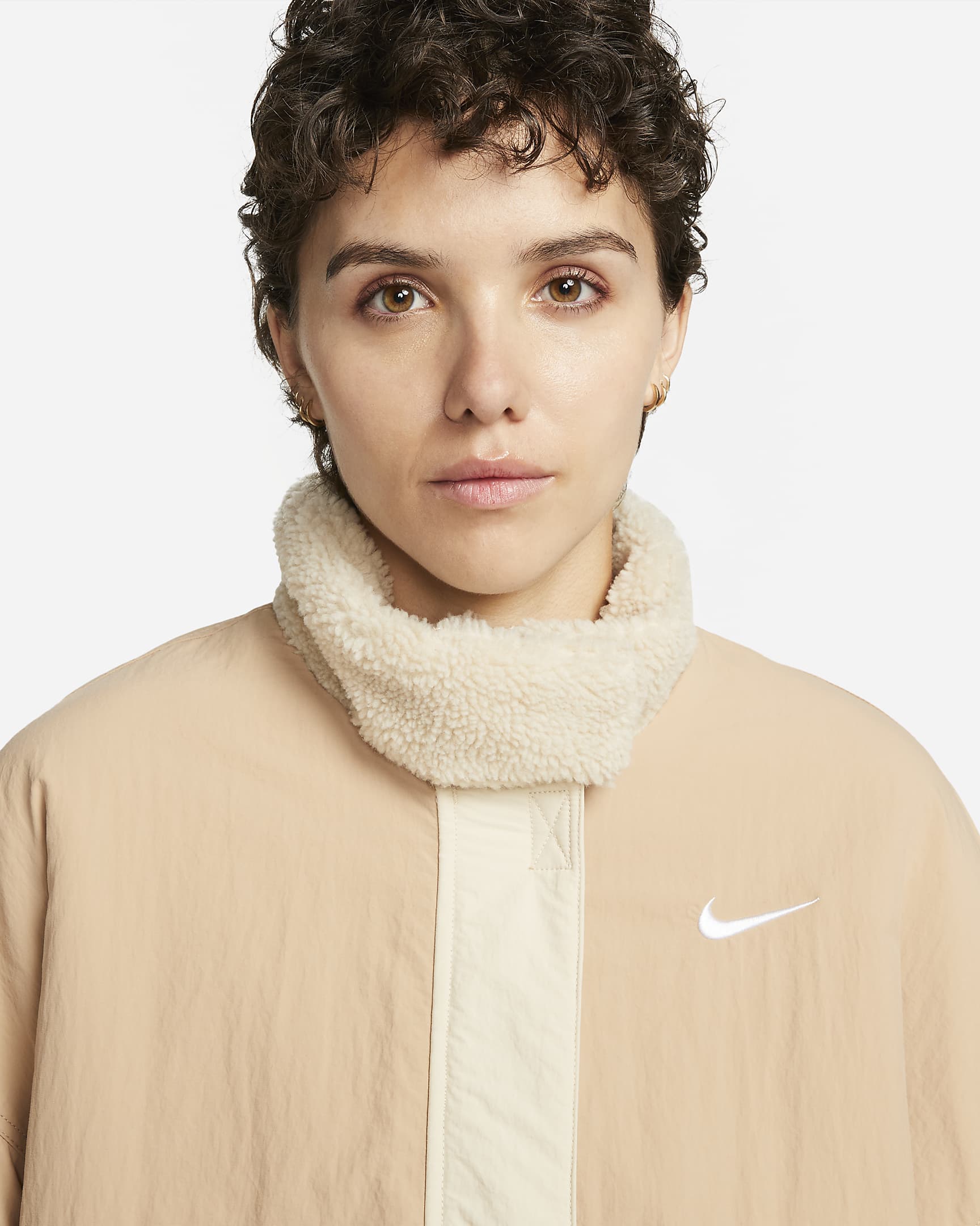 Nike Sportswear Essential Women's Woven FleeceLined Jacket. Nike IE