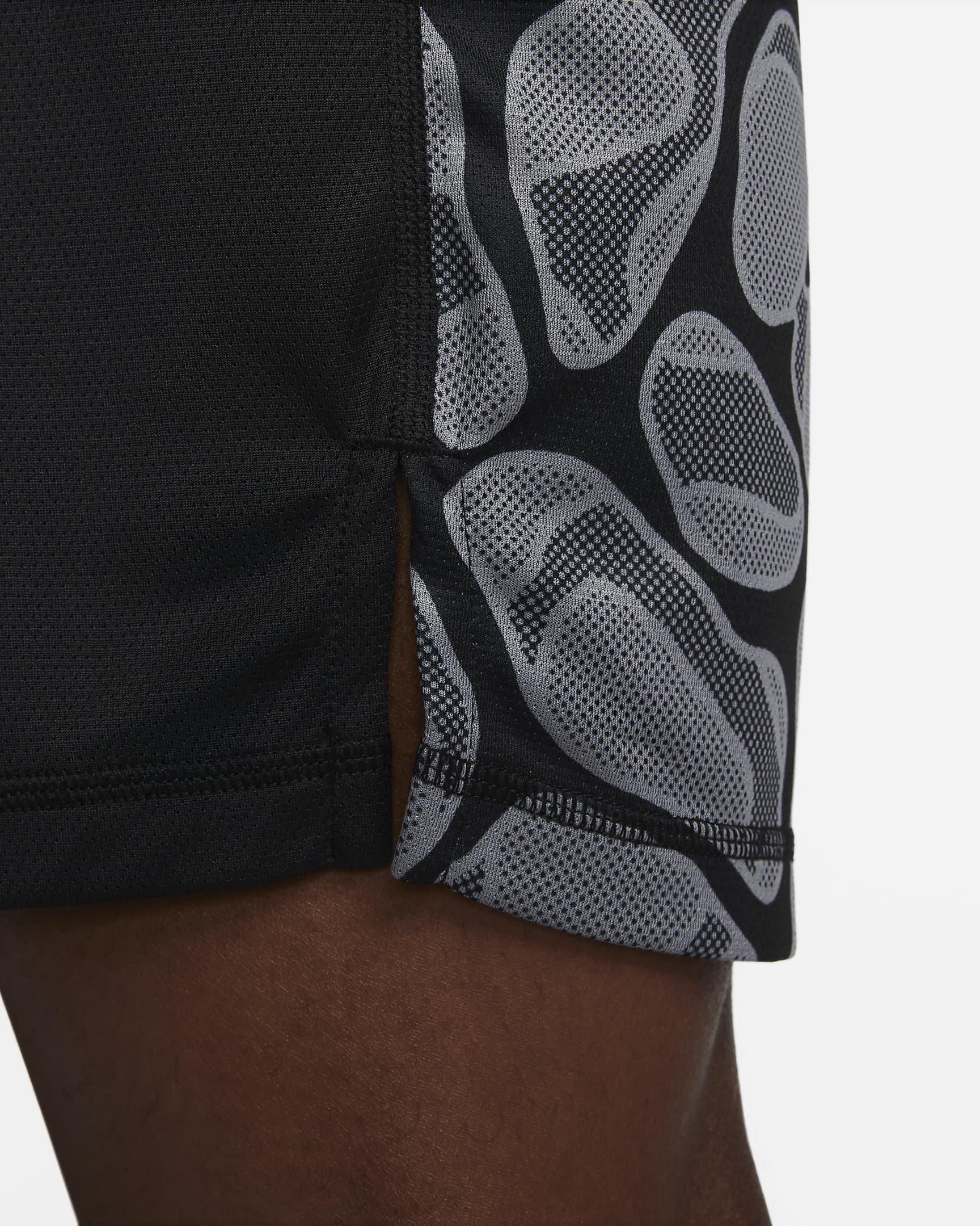 Nike DriFIT D.Y.E. Men's Knit Training Shorts. Nike LU