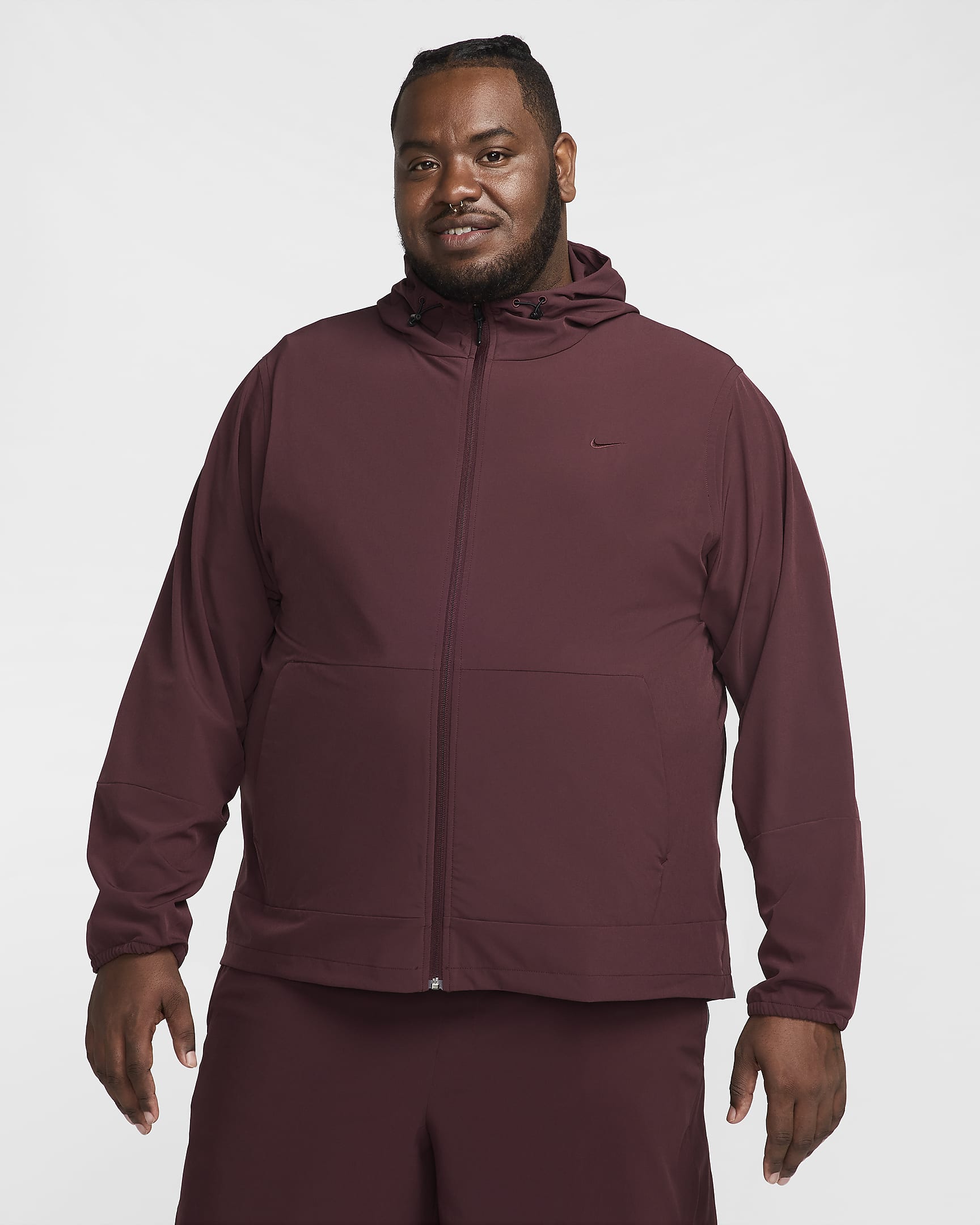 Nike Unlimited vielseitige, wasserabweisende Jacke mit Kapuze für Herren - Burgundy Crush/Schwarz/Burgundy Crush