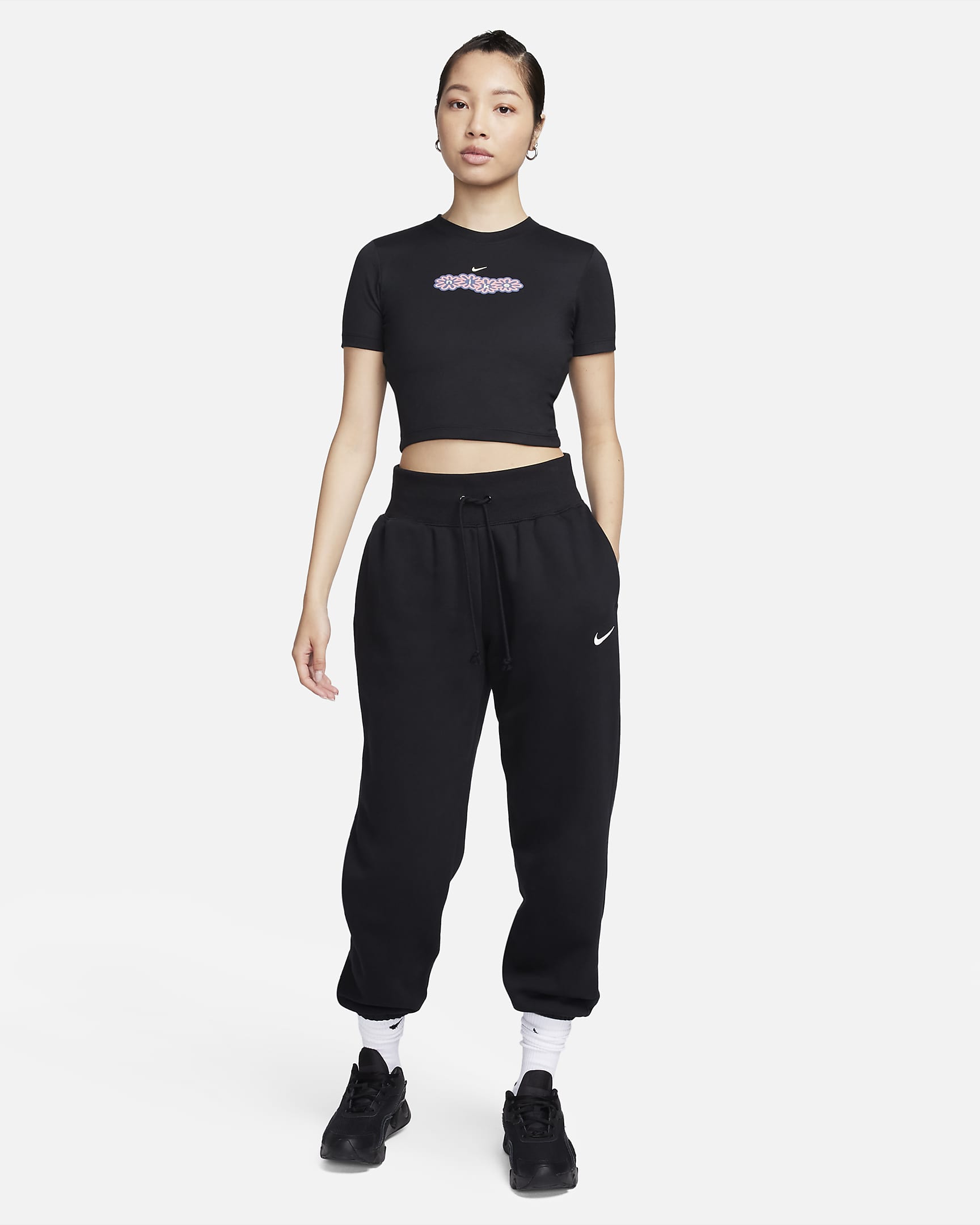 cropped shirt nike