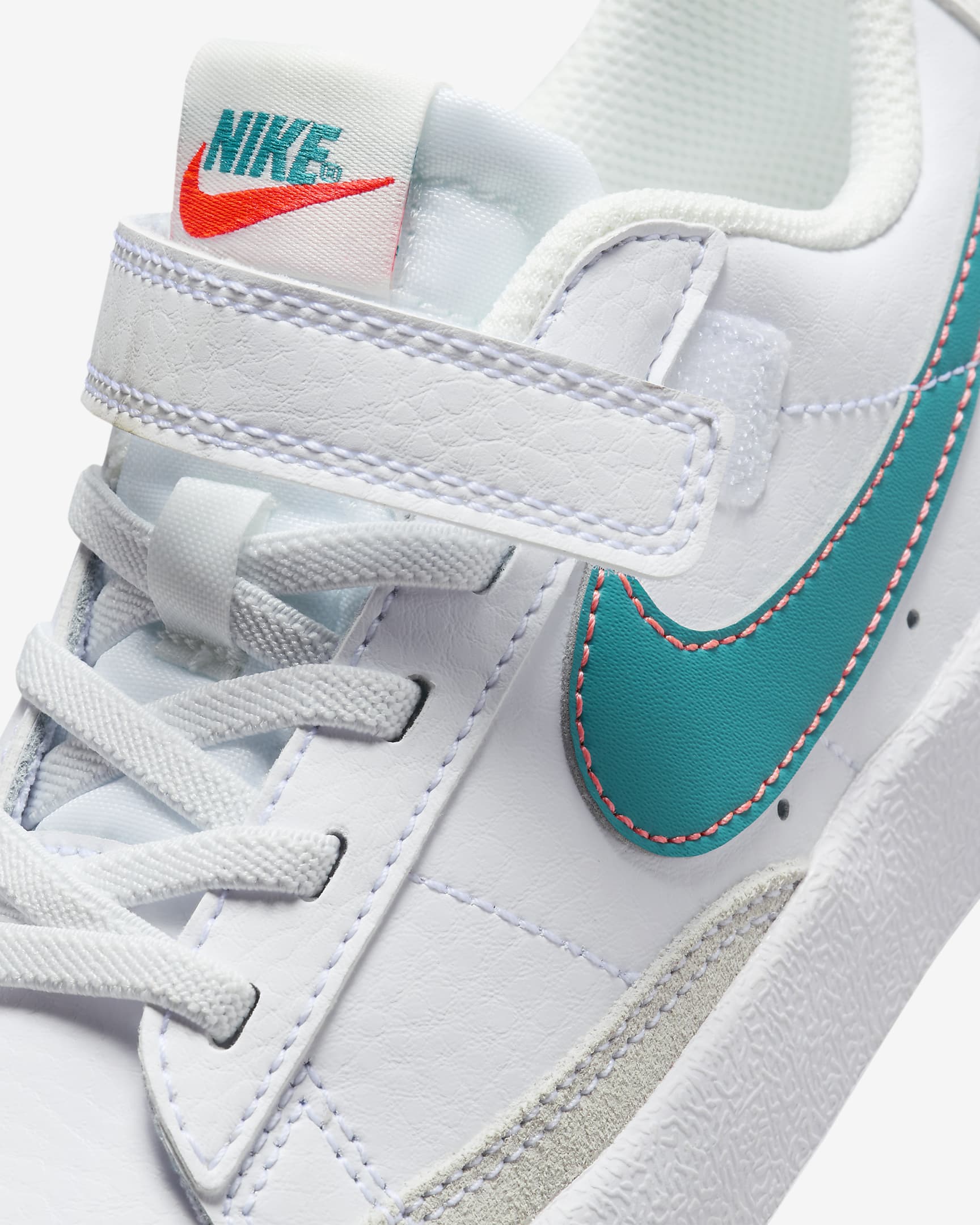 Tenis para niños de preescolar Nike Blazer Low '77 - Blanco/Blanco/Blanco cumbre/Aguamarina