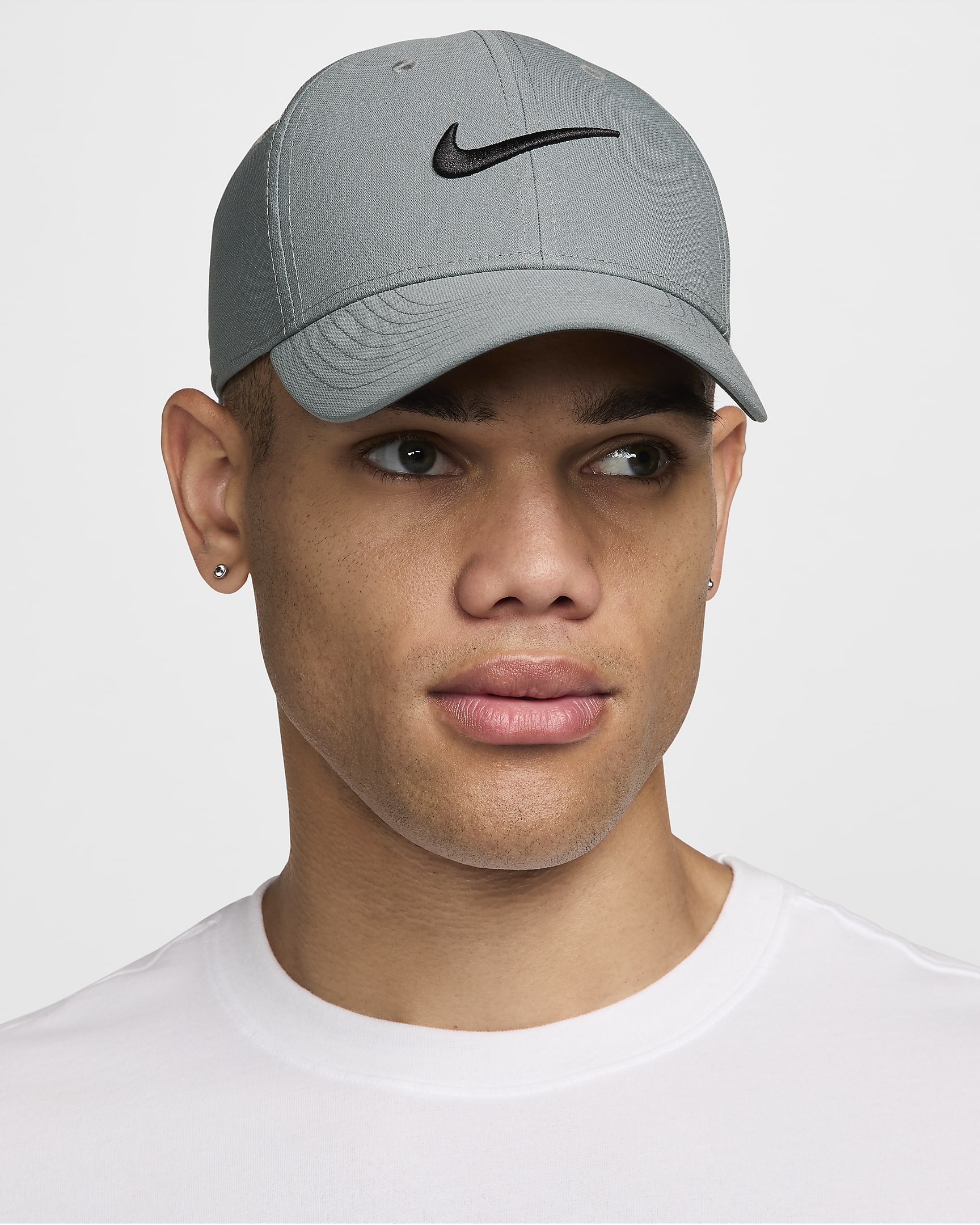 Nike Dri-FIT Club Structured Swoosh Cap - Smoke Grey/Black