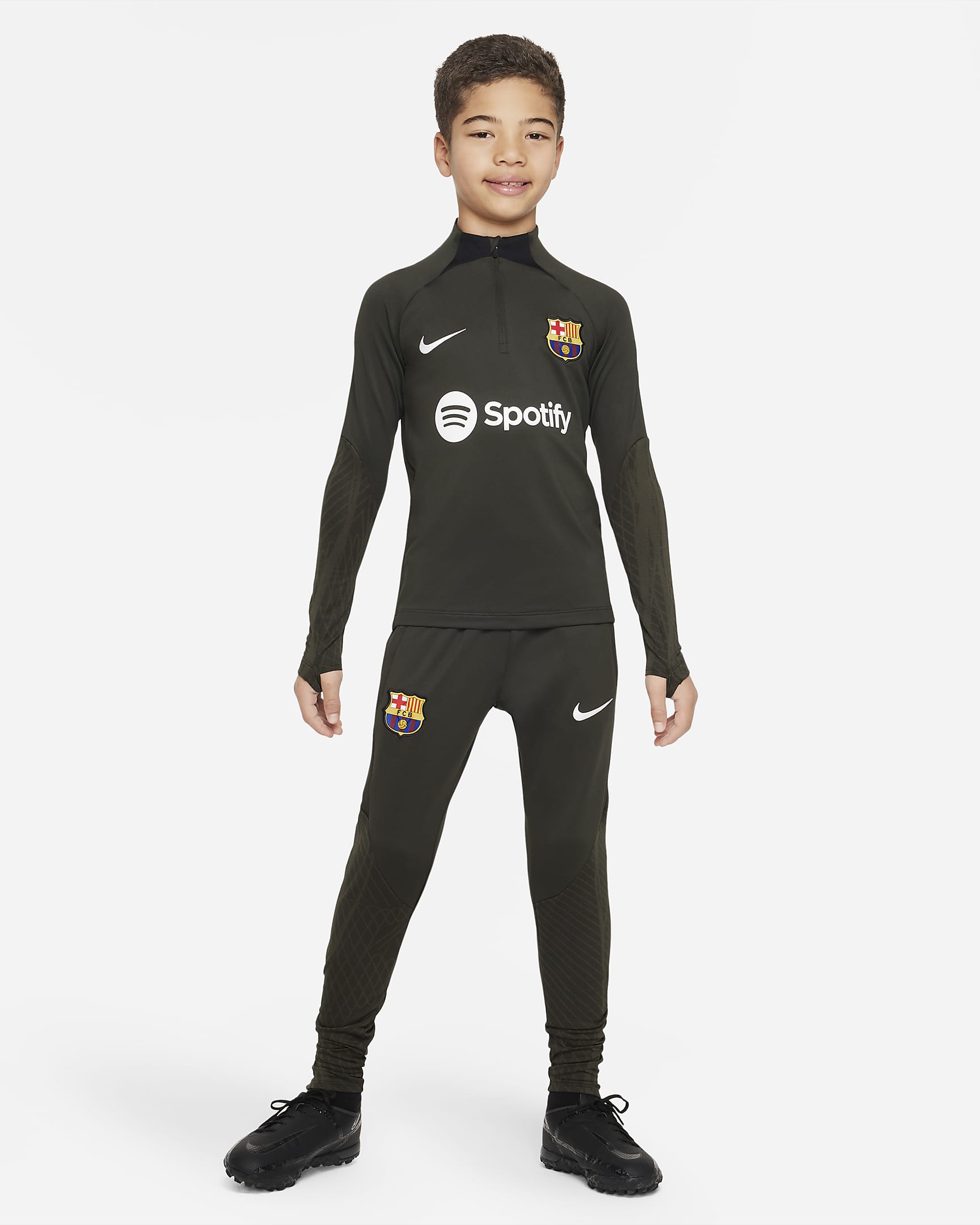F.C. Barcelona Strike Older Kids' Nike Dri-FIT Knit Football Drill Top ...