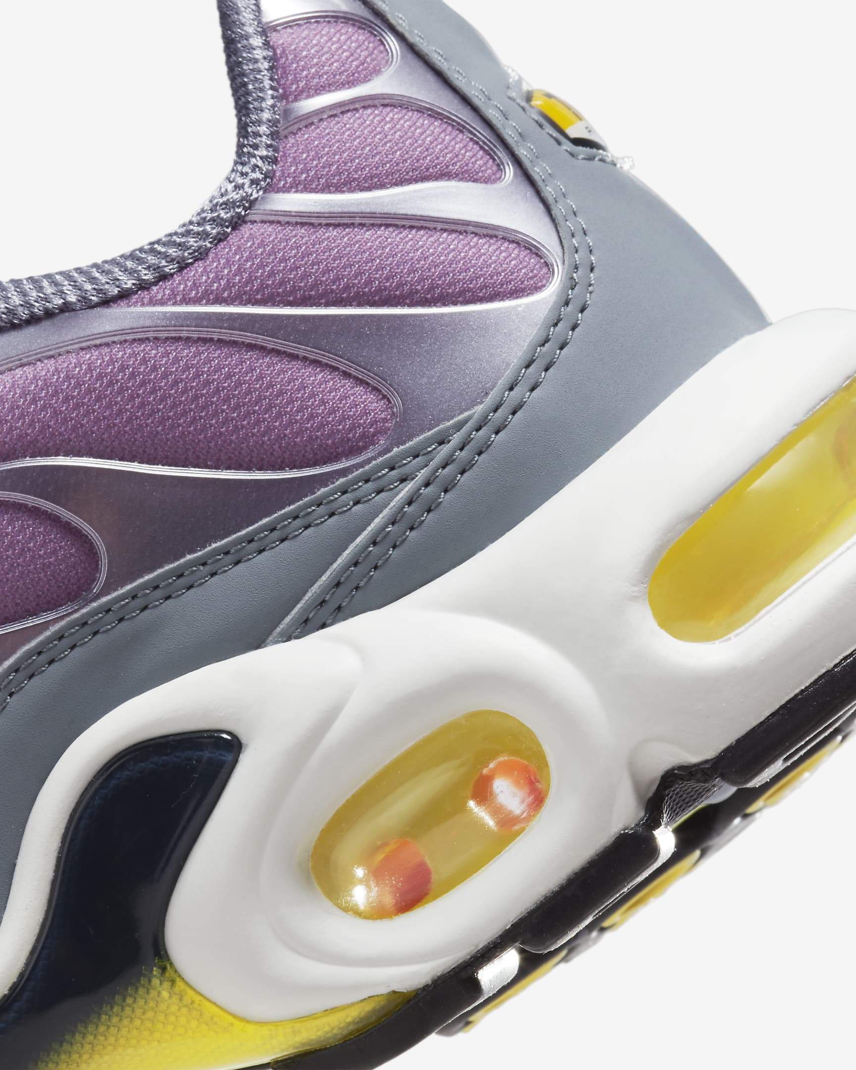 Nike Air Max Plus Women's Shoes - Violet Dust/Midnight Navy/Cool Grey/High Voltage