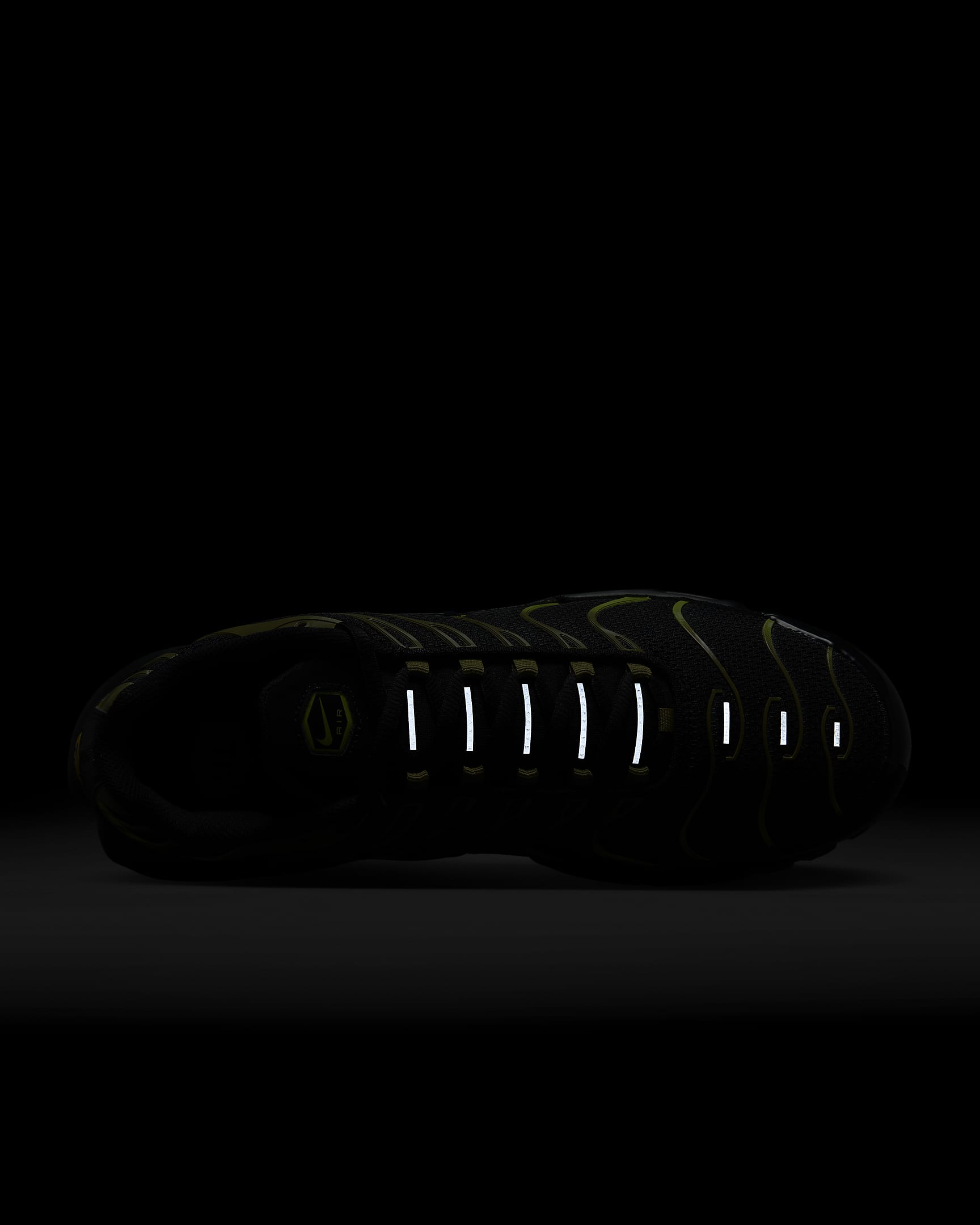 Nike Air Max Plus Men's Shoes - Black/Cyber/Pacific Moss/Black