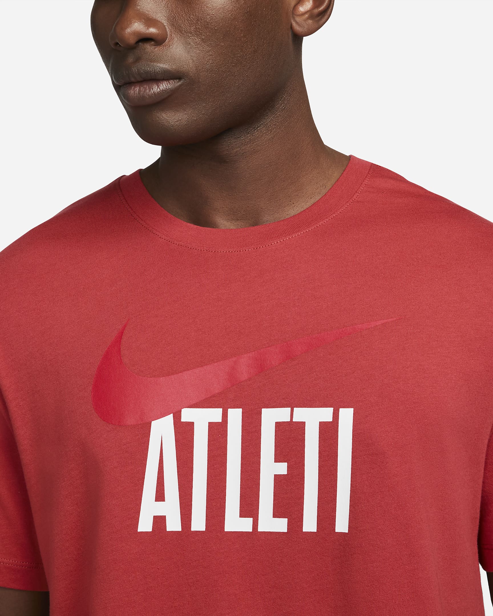 Atlético Madrid Swoosh Men's Soccer T-Shirt - Red Clay