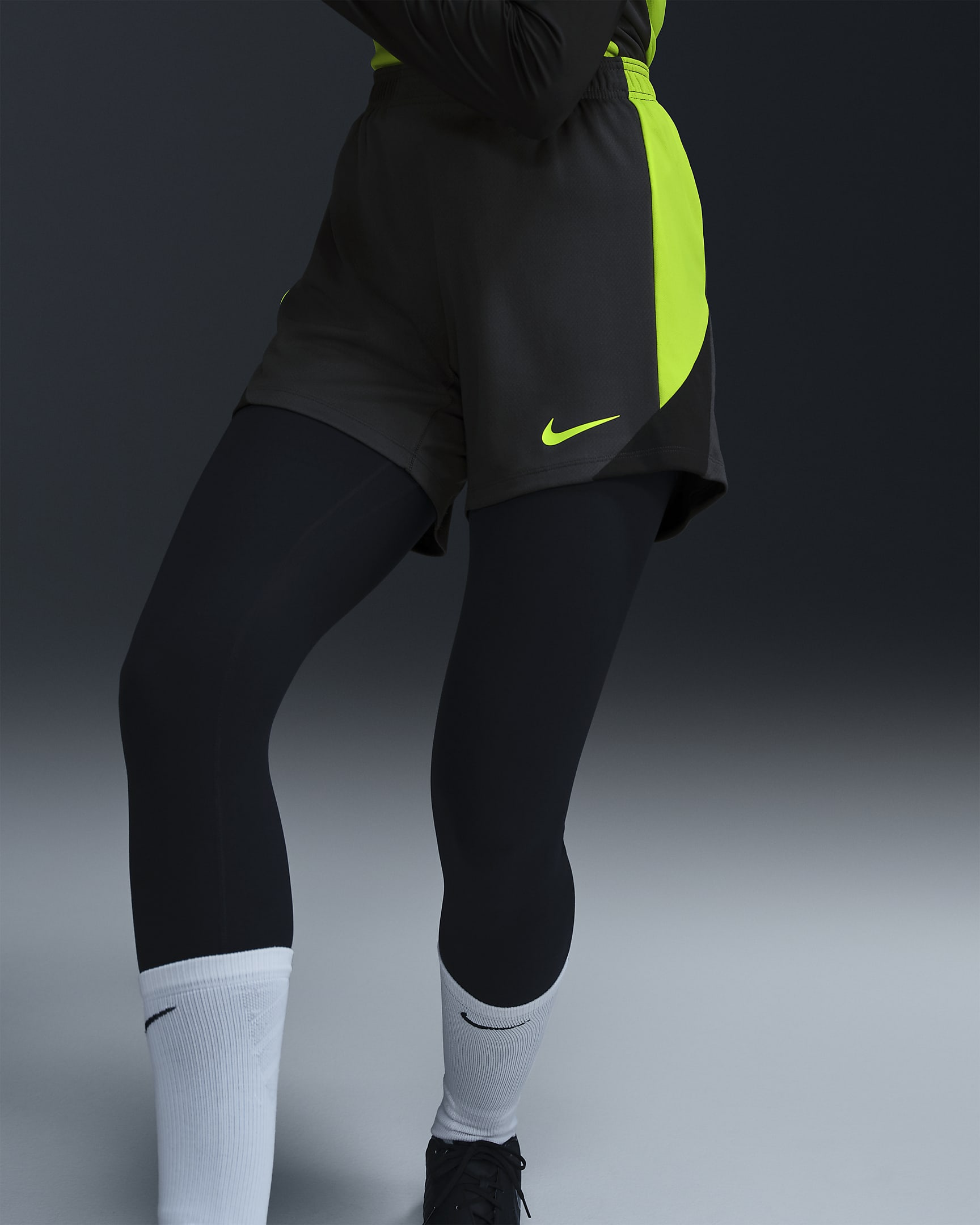 Nike Strike Dri-FIT fodboldshorts til kvinder - Anthracite/sort/Volt/Volt