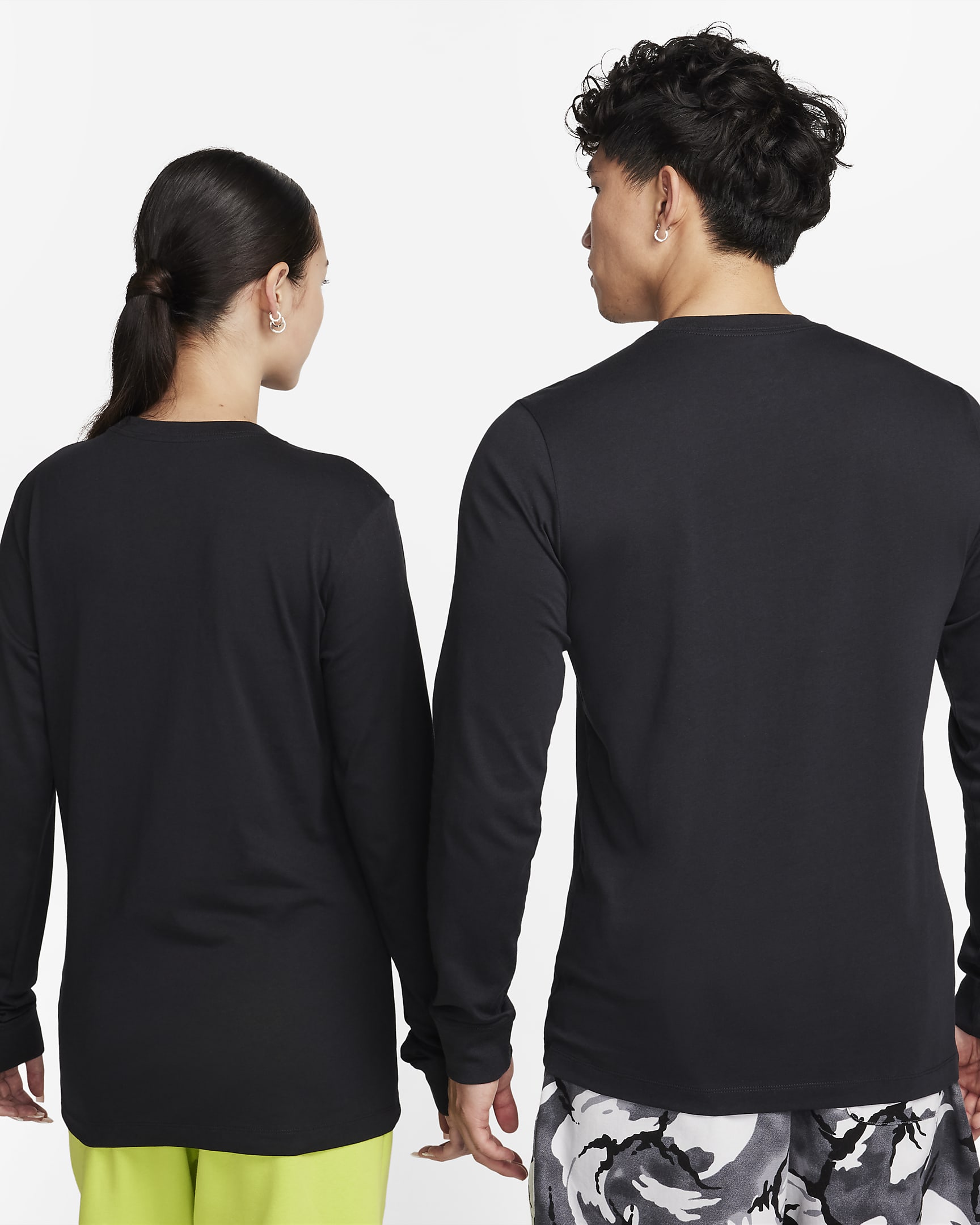 Nike Sportswear Men's Long-Sleeve T-Shirt - Black/White