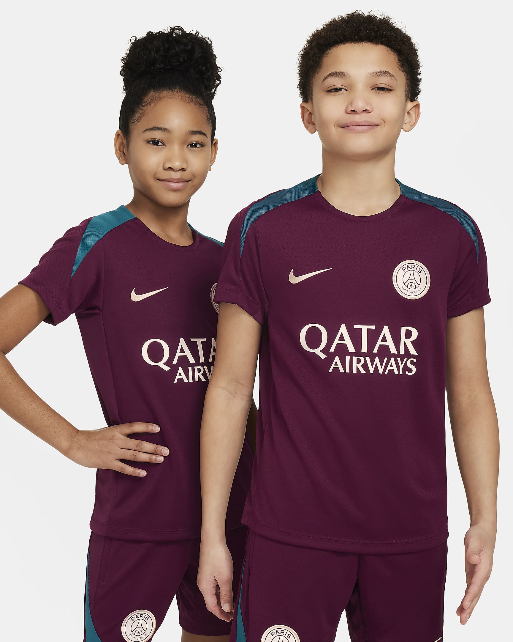 Paris Saint-Germain Strike Older Kids' Nike Dri-FIT Football Short-Sleeve Knit Top - Bordeaux/Bordeaux/Geode Teal/Guava Ice