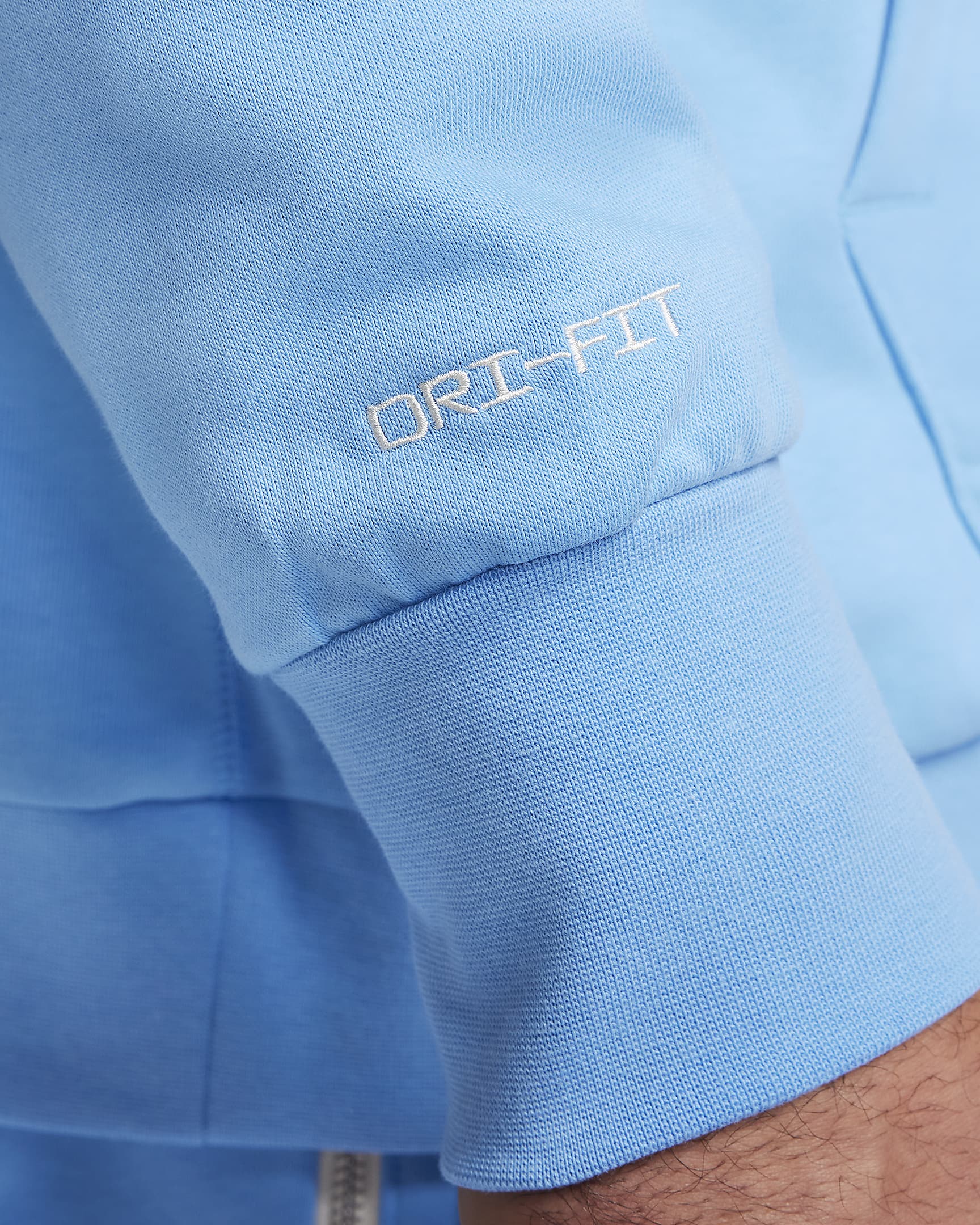 standard fit nike hoodie