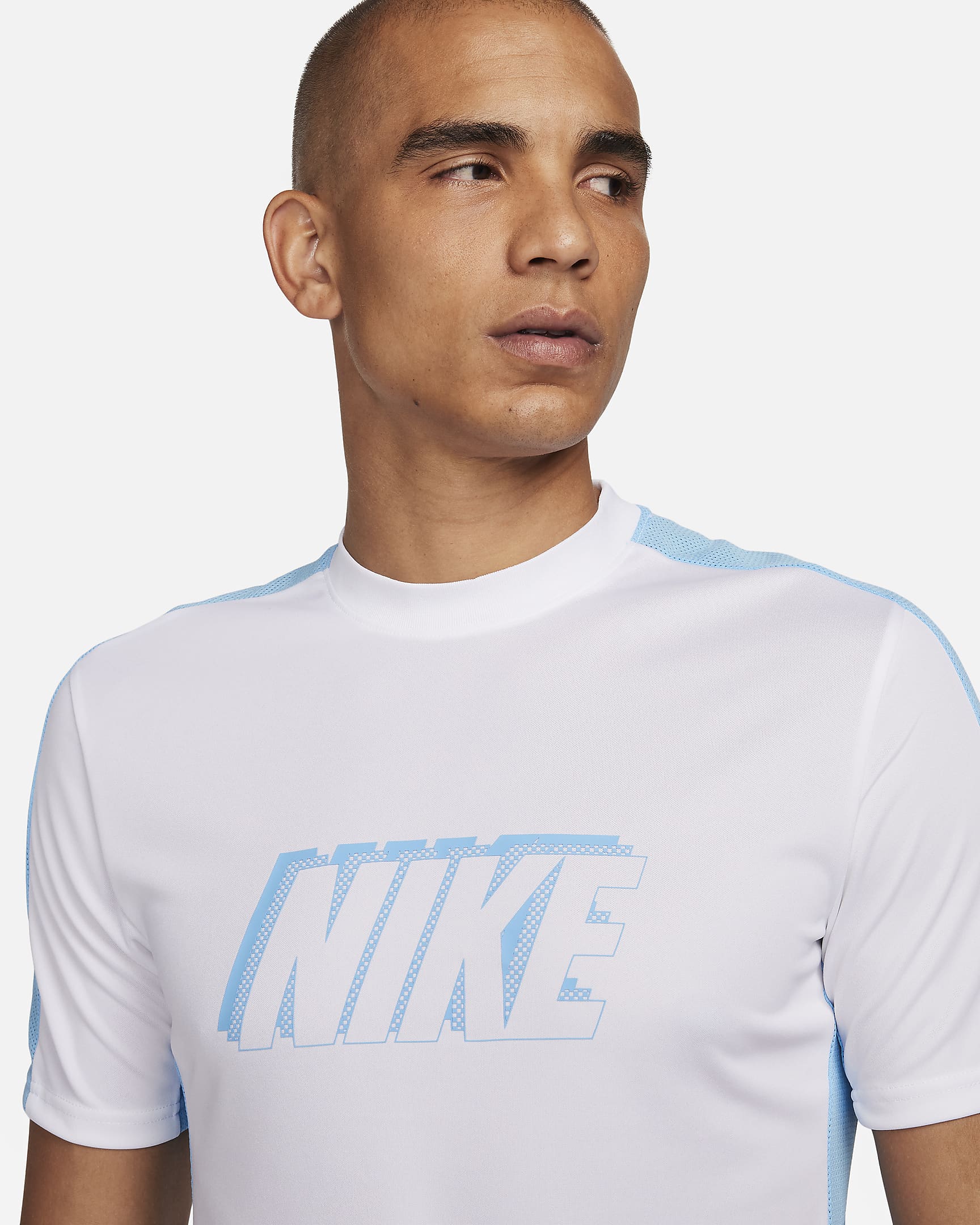 Nike Academy Men's DriFIT ShortSleeve Soccer Top.