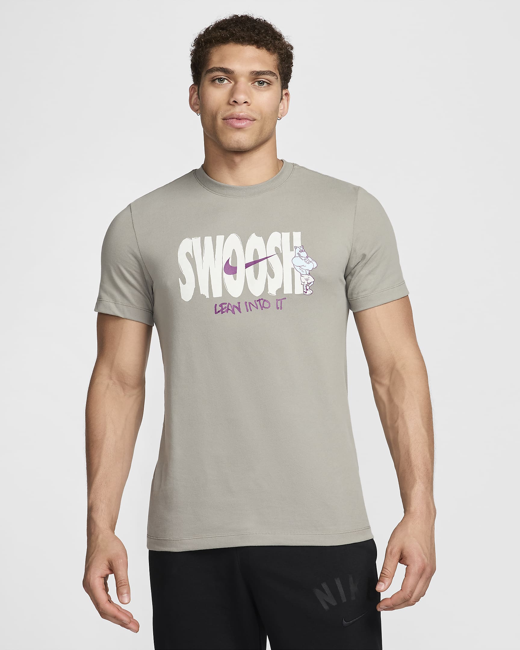 Playera de fitness Nike Dri-FIT para hombre - Estuco oscuro