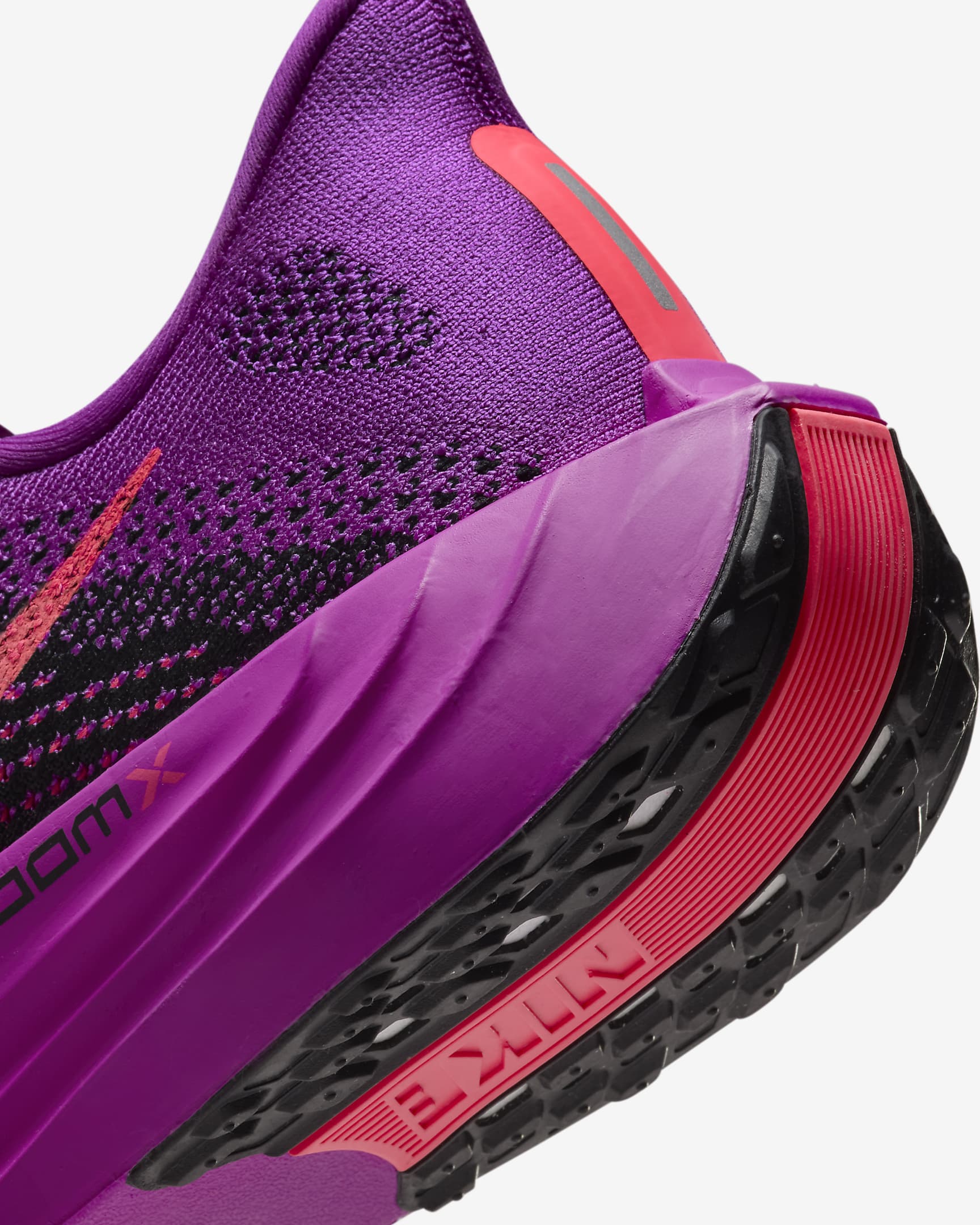 Nike Pegasus Plus Straßenlaufschuh (Herren) - Vivid Purple/Schwarz/Hot Punch