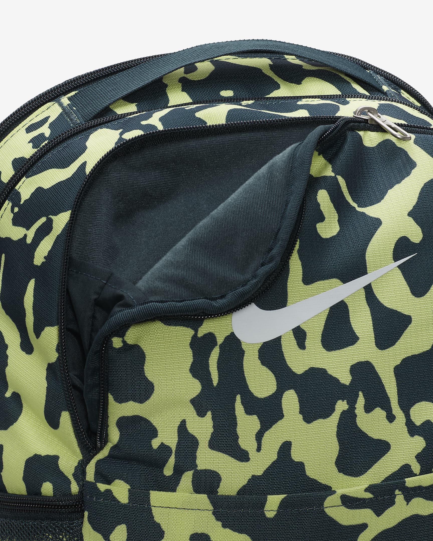 Nike Brasilia Backpack (Medium, 24L). Nike AT