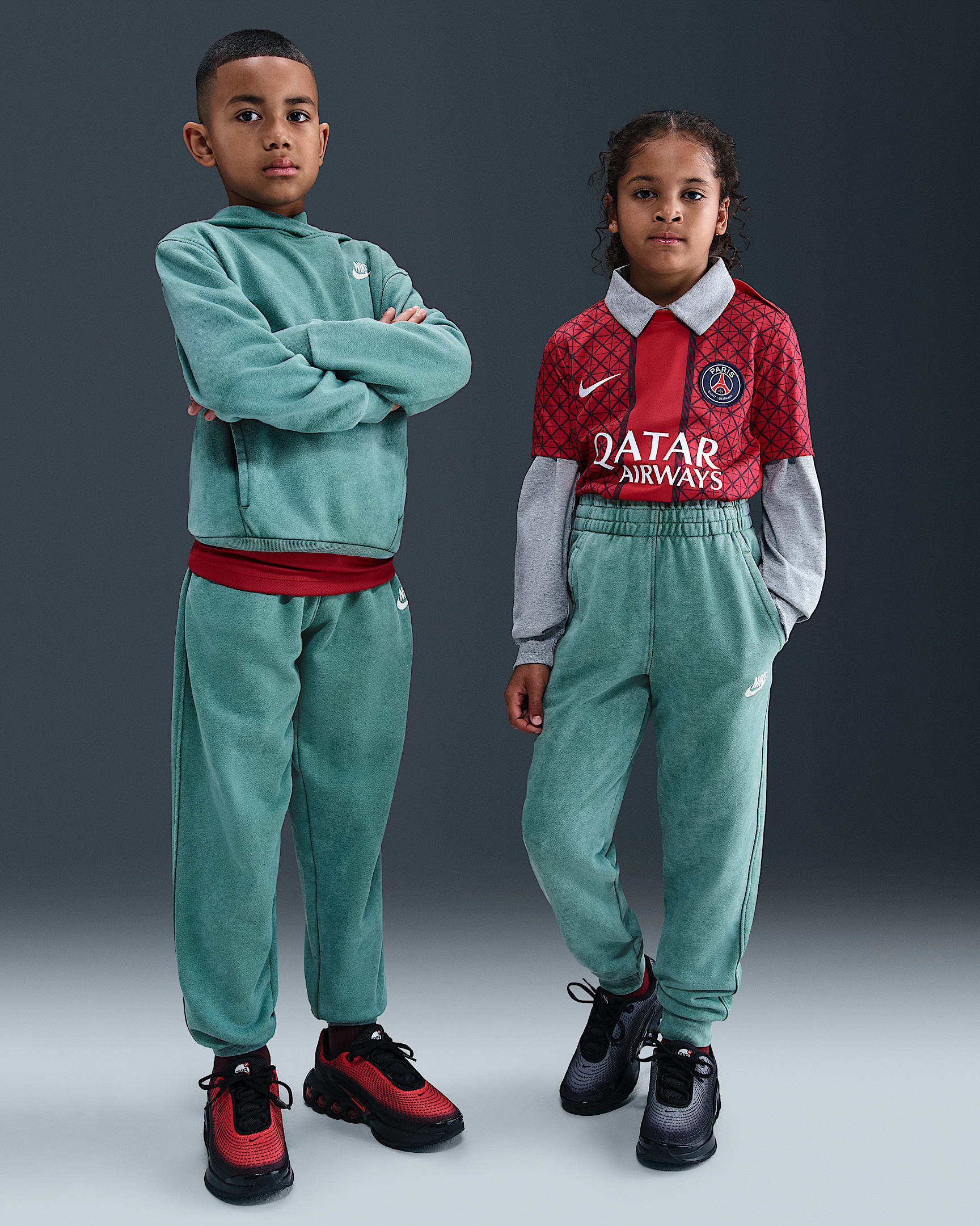 Nike Sportswear Club Fleece Older Kids' French Terry Joggers - Bicoastal/White