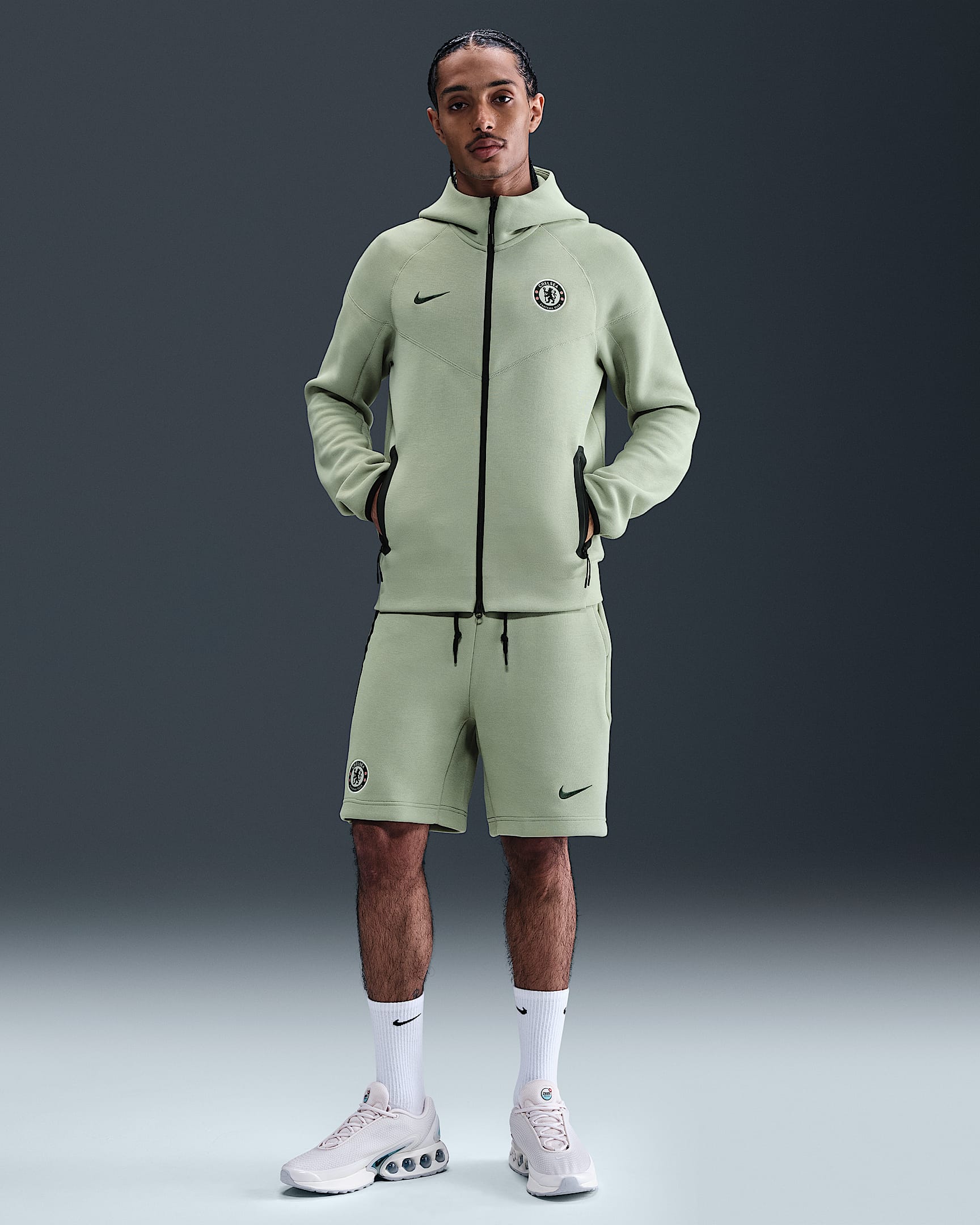 Chelsea F.C. Tech Men's Nike Football Fleece Shorts - Jade Horizon/Galactic Jade