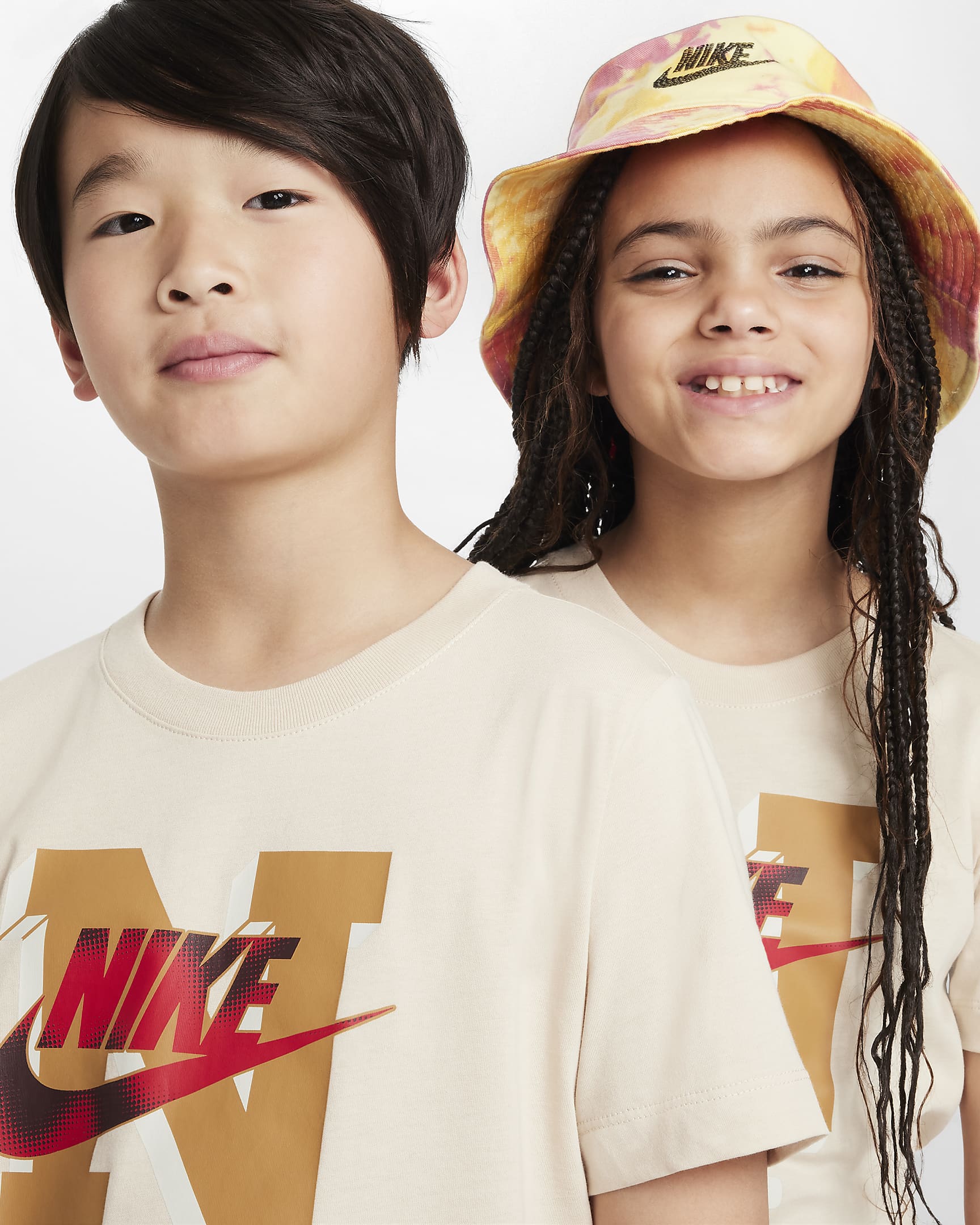 Nike Sportswear Older Kids' T-Shirt - Sand Drift