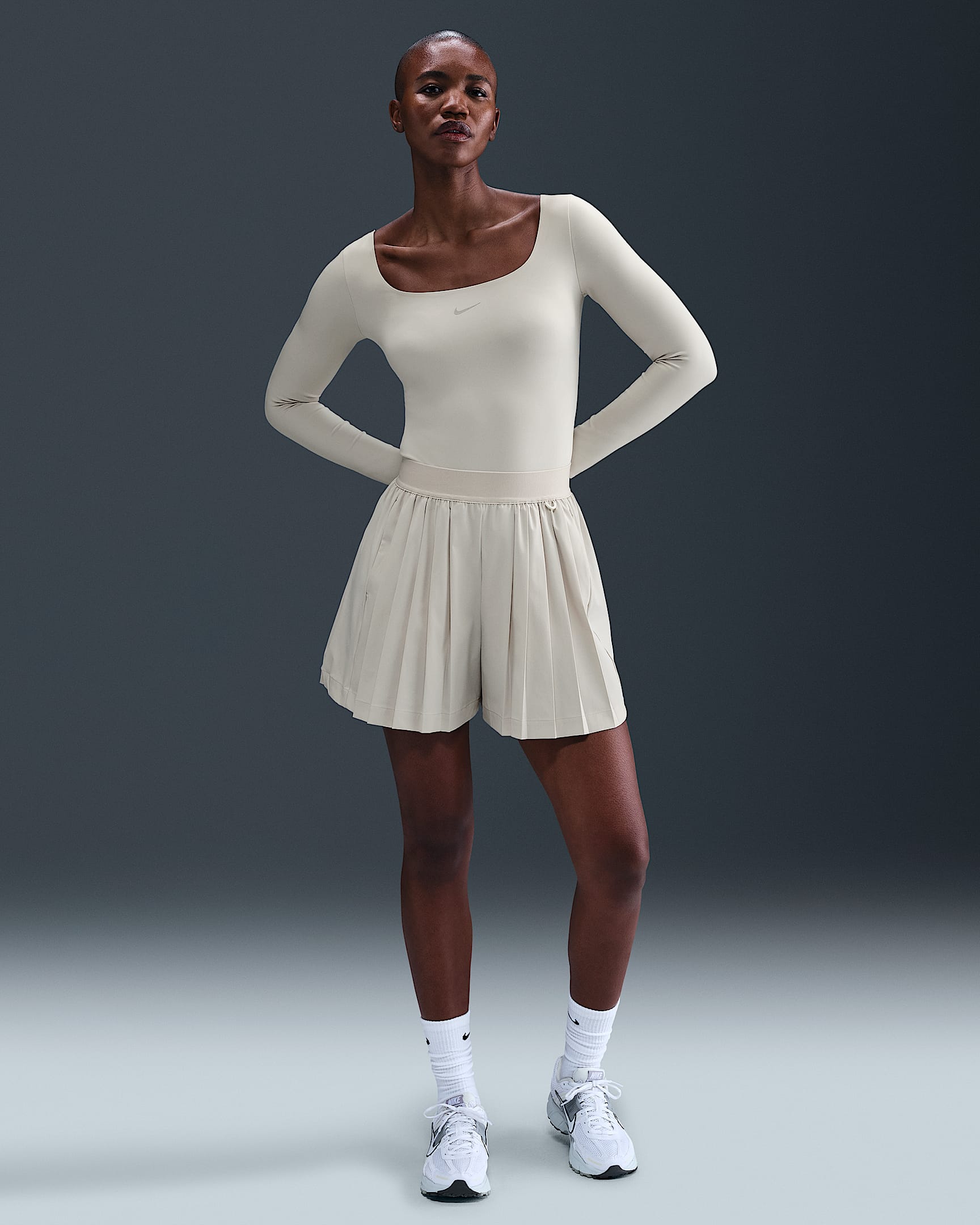 Nike 24.7 PerfectStretch Women's Dri-FIT High-Waisted Loose Pleated Skort - Light Orewood Brown/Light Iron Ore