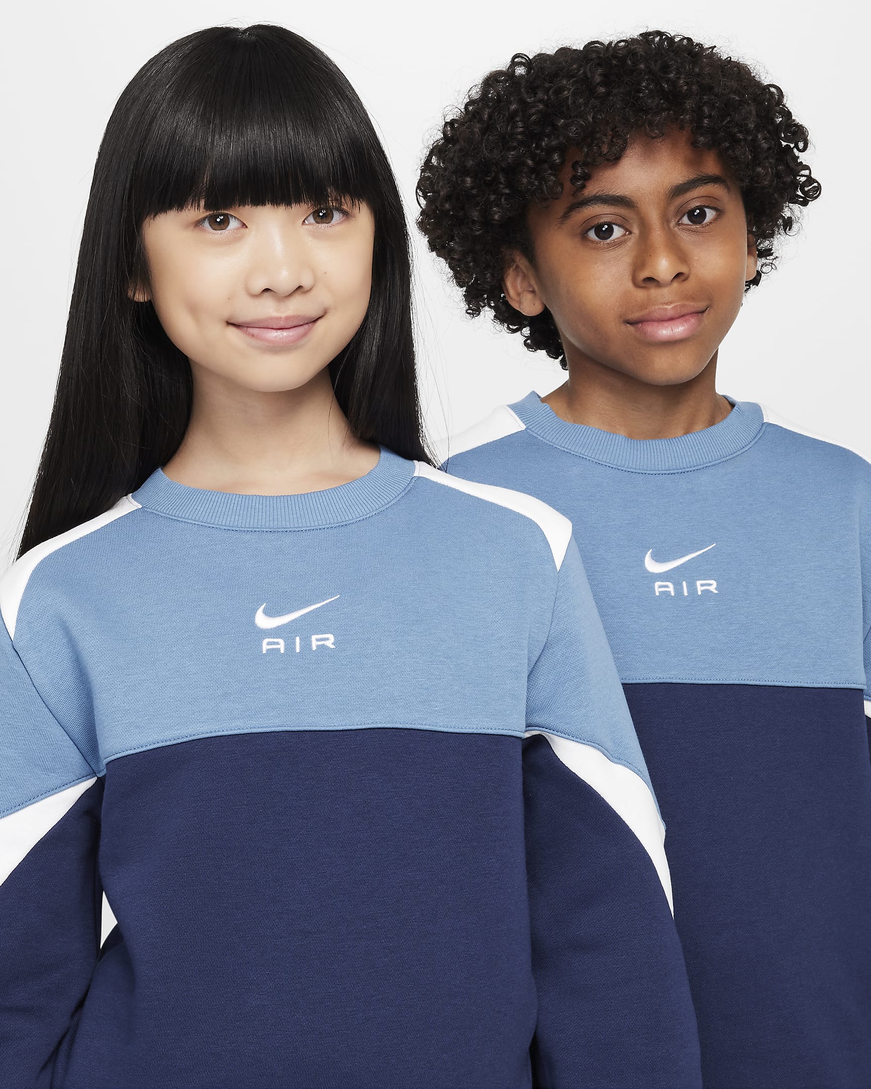 Nike Air Sweatshirt mit Rundhalsausschnitt (ältere Kinder) - Midnight Navy/Aegean Storm/Weiß/Weiß