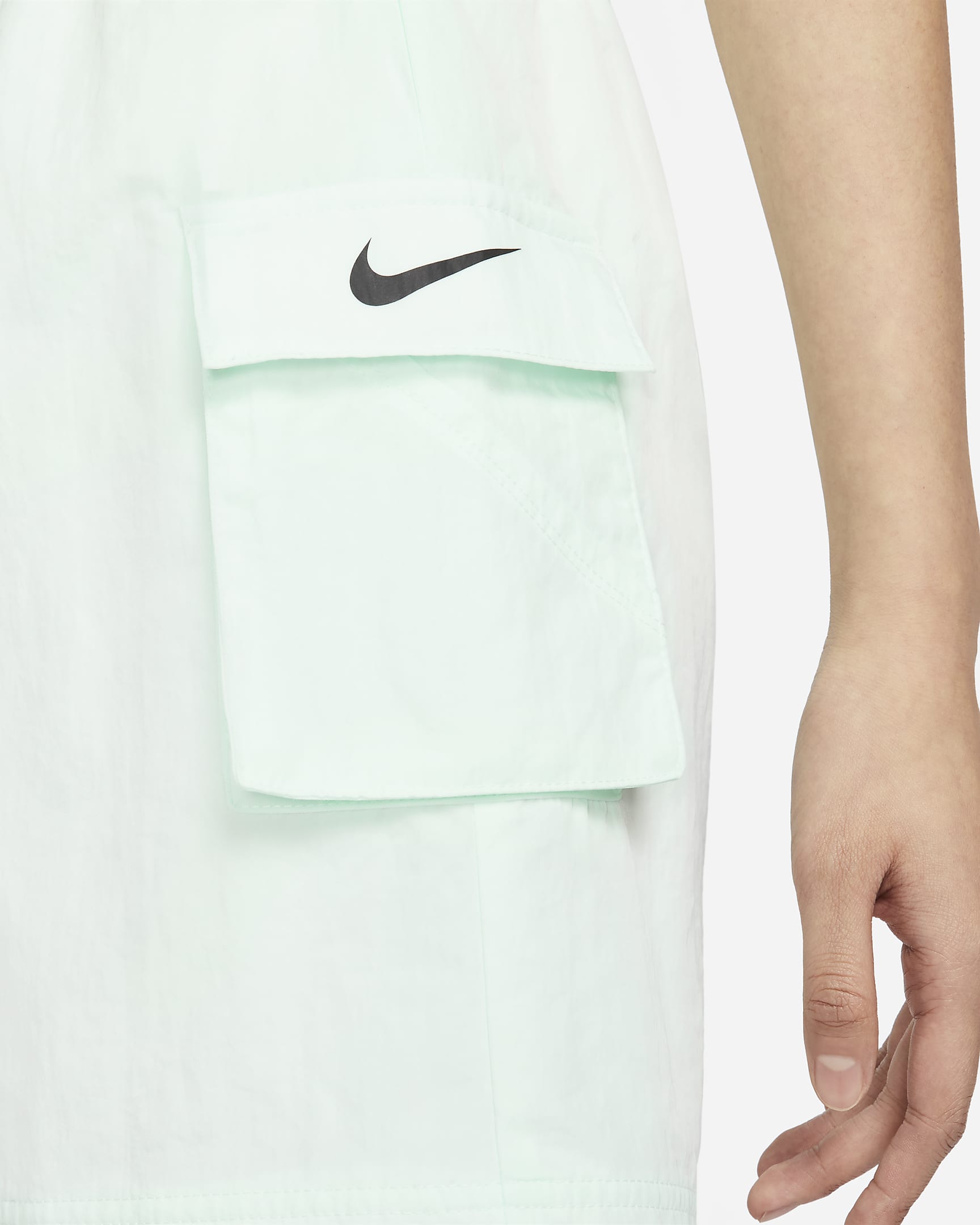 Nike Sportswear Essential Women's Woven High-Waisted Shorts - Barely Green/Black