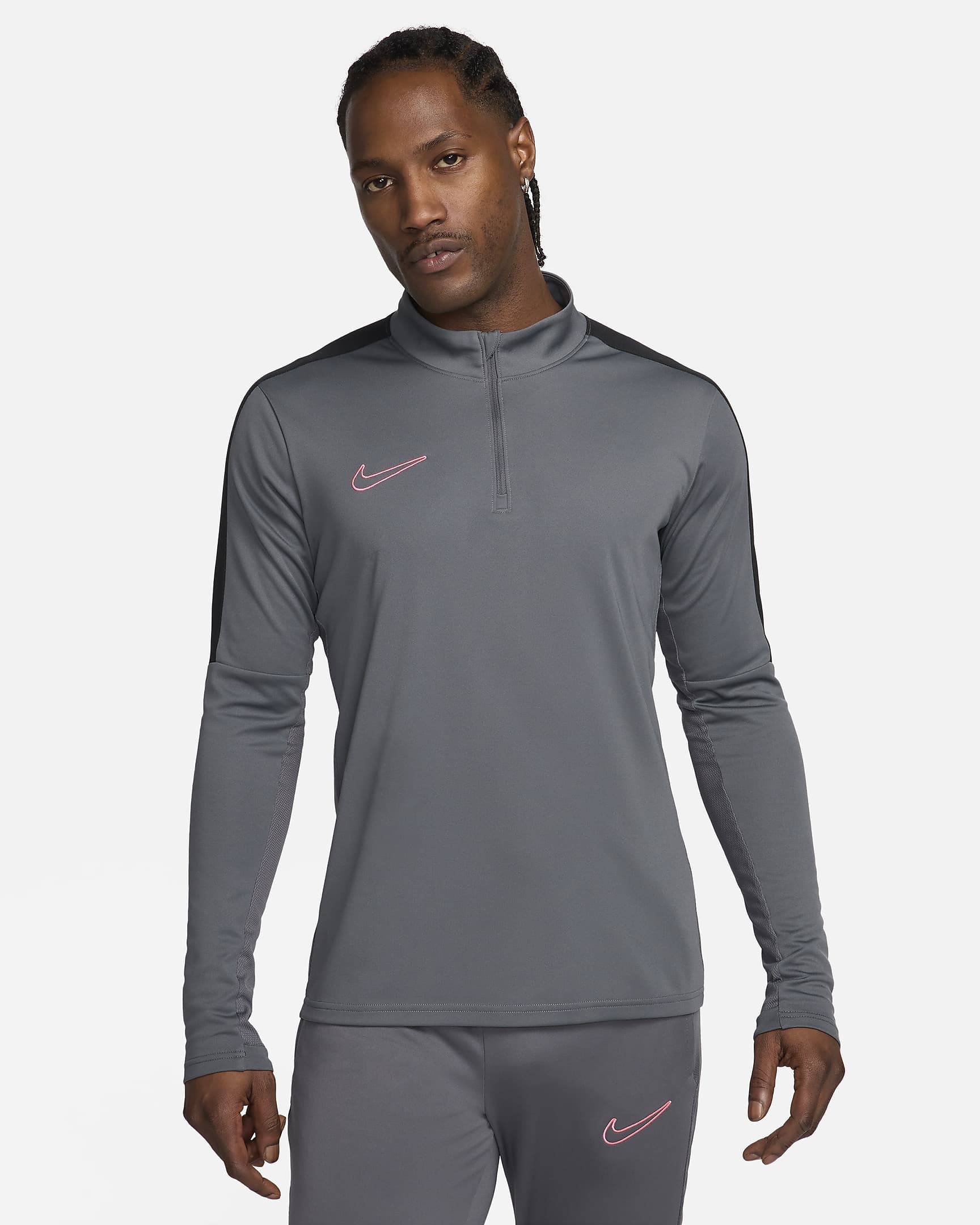 Męska koszulka piłkarska z zamkiem 1/2 Dri-FIT Nike Academy - Iron Grey/Czerń/Sunset Pulse