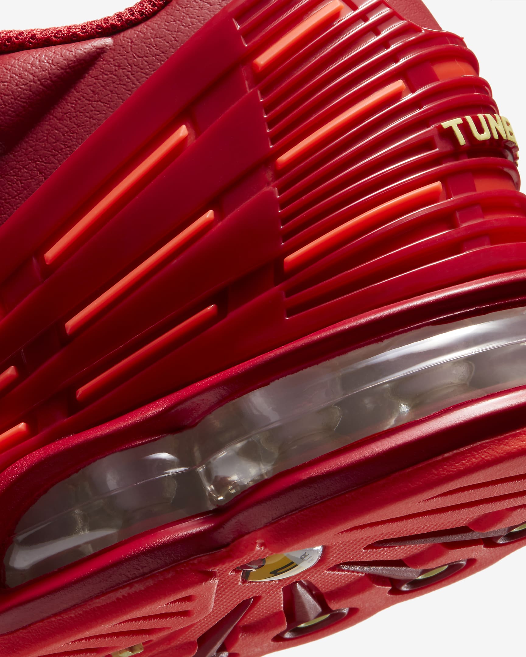 pink nike junior trainers