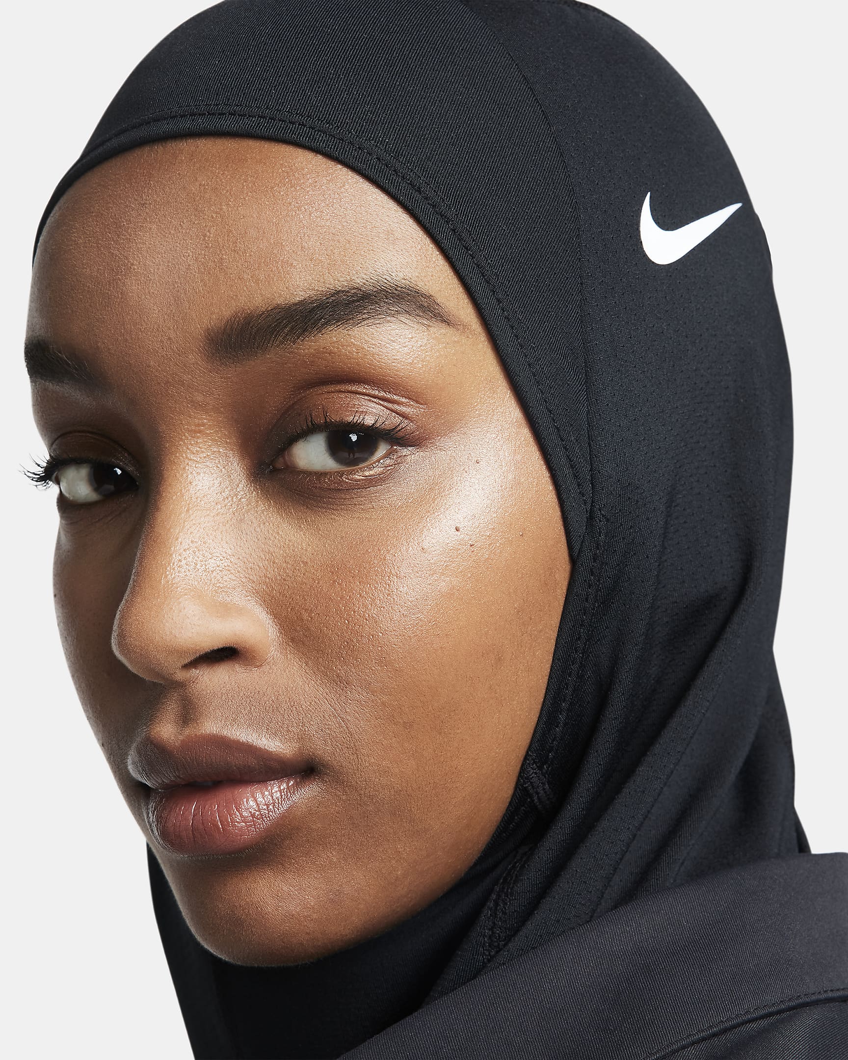 Nike Pro Hijab 2.0 - Preto/Branco