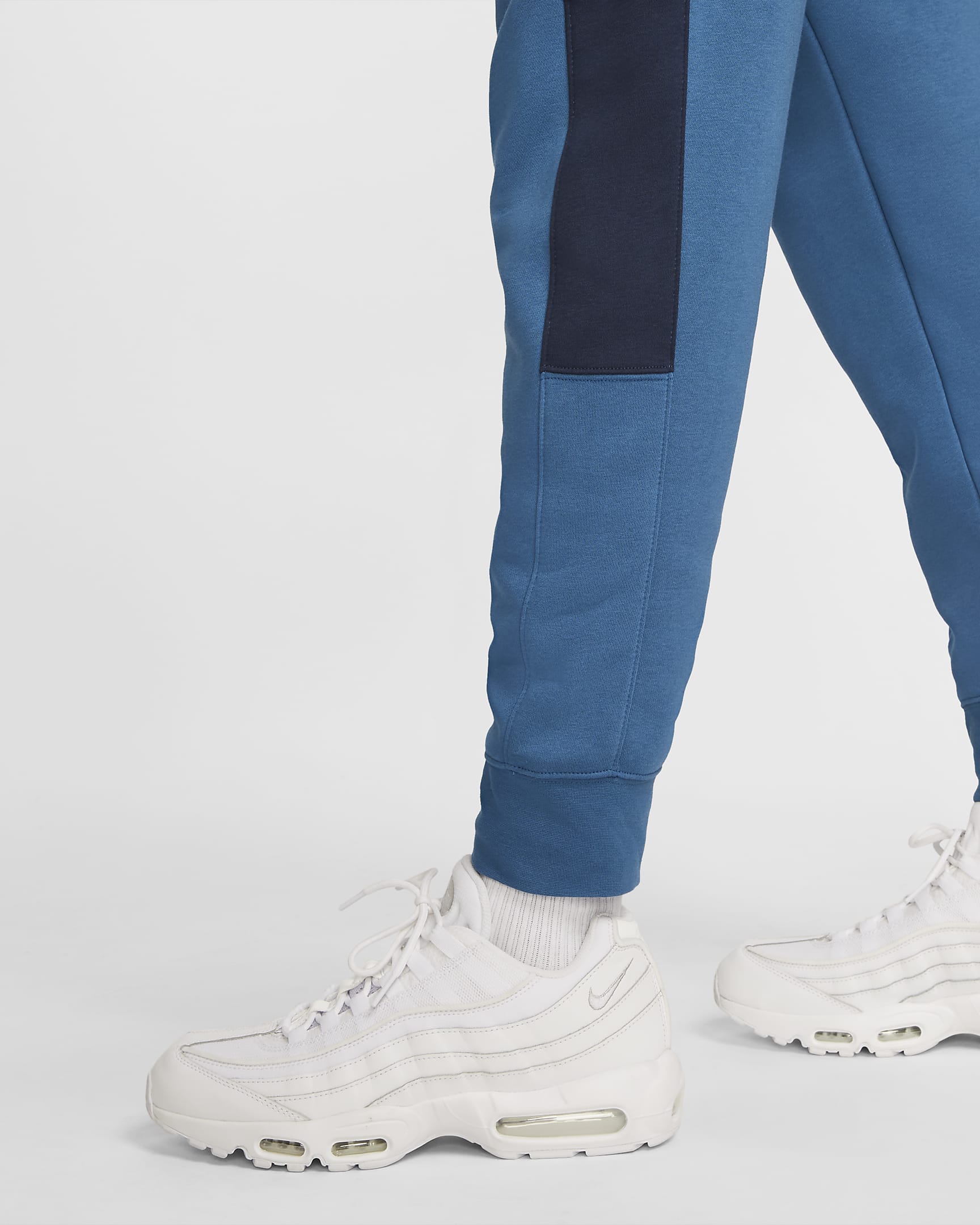 Nike Sportswear Sport Essentials Men's Fleece Tracksuit. Nike CA